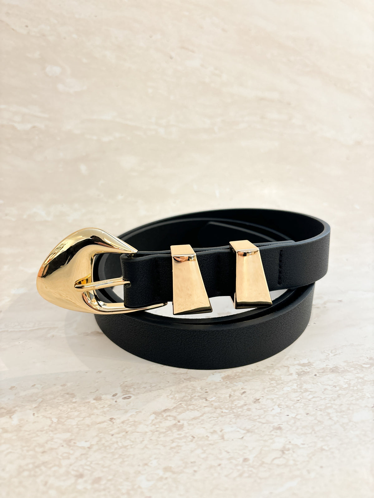 PEBBLE DOME BUCKLE BELT - BLACK