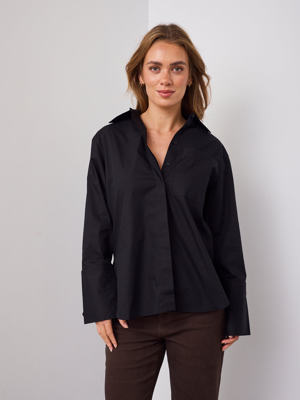 XAVIER SHIRT - BLACK