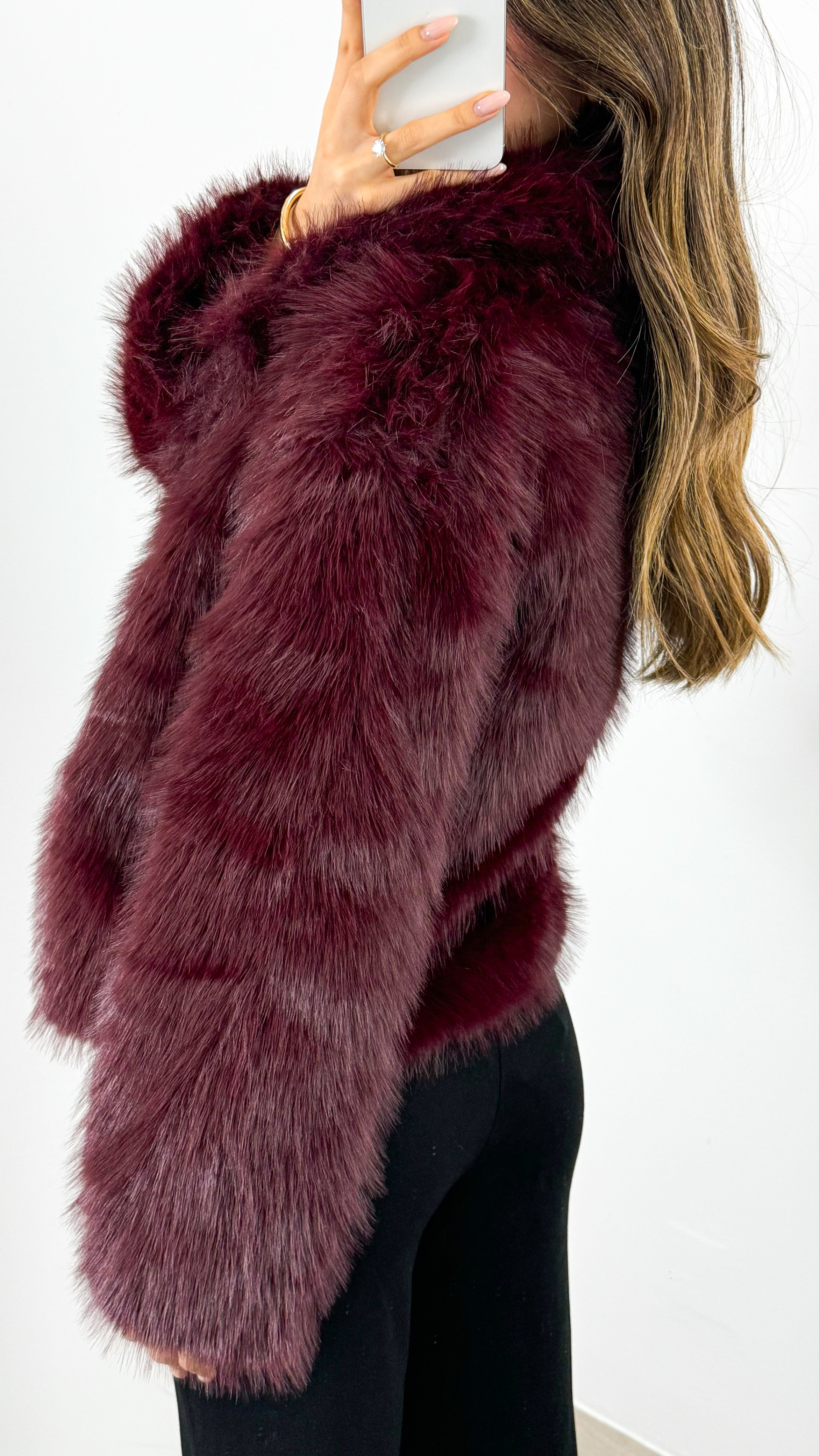 SASKIA FAUX FUR OVERSIZED JACKET - WINE