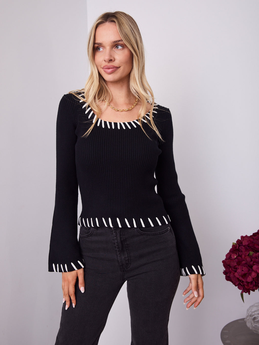 REID FITTED KNIT TOP - BLACK