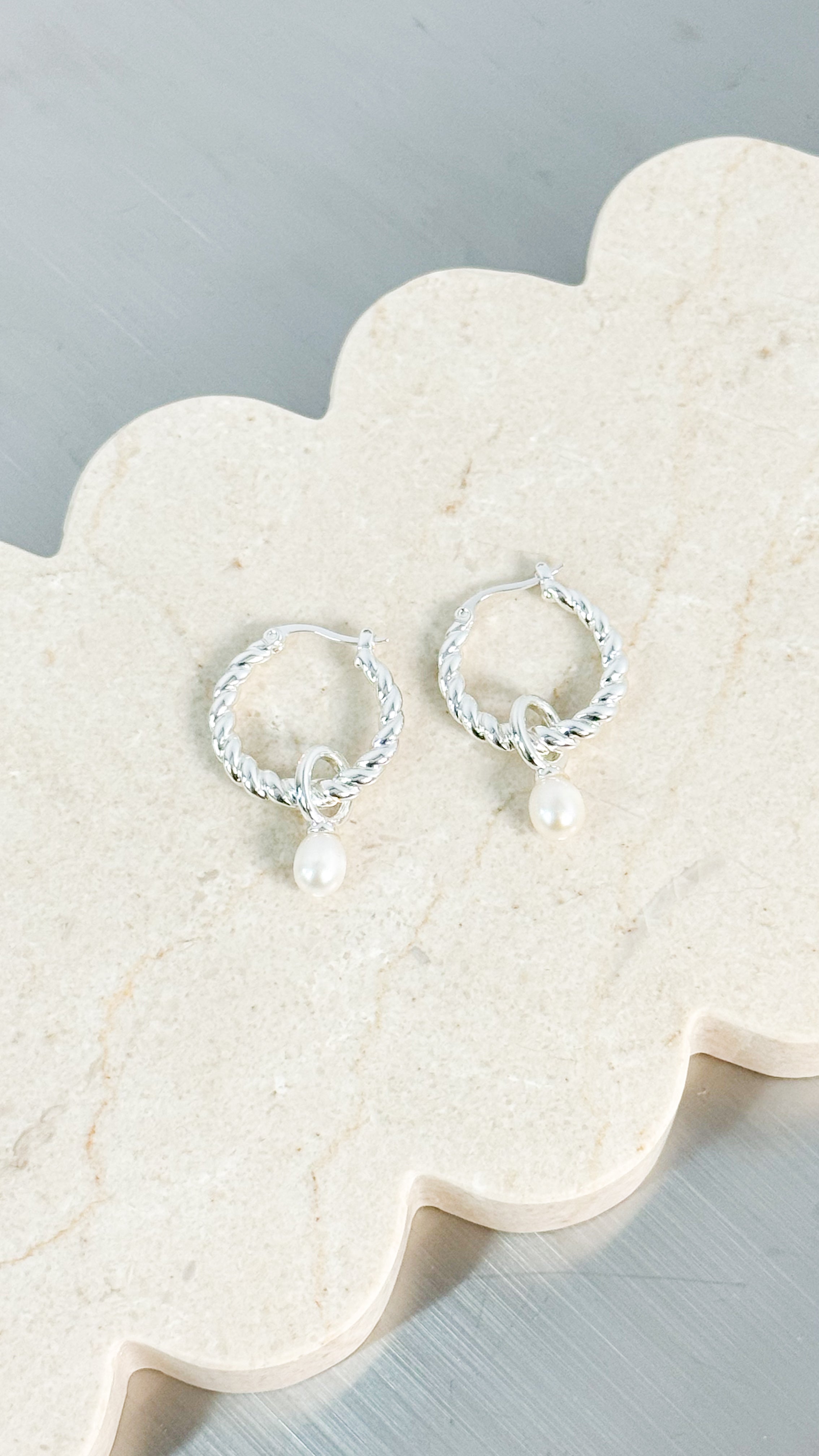 TWIST PEARL SILVER PLATED DROP EARRINGS - SILVER