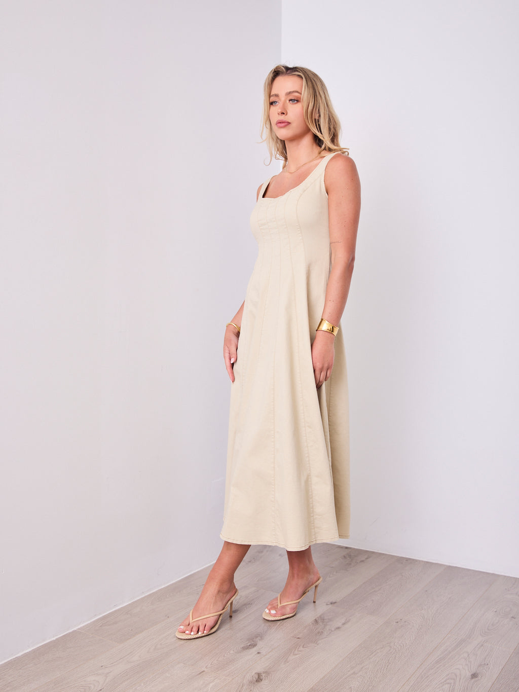 EVE DENIM DRESS - BEIGE