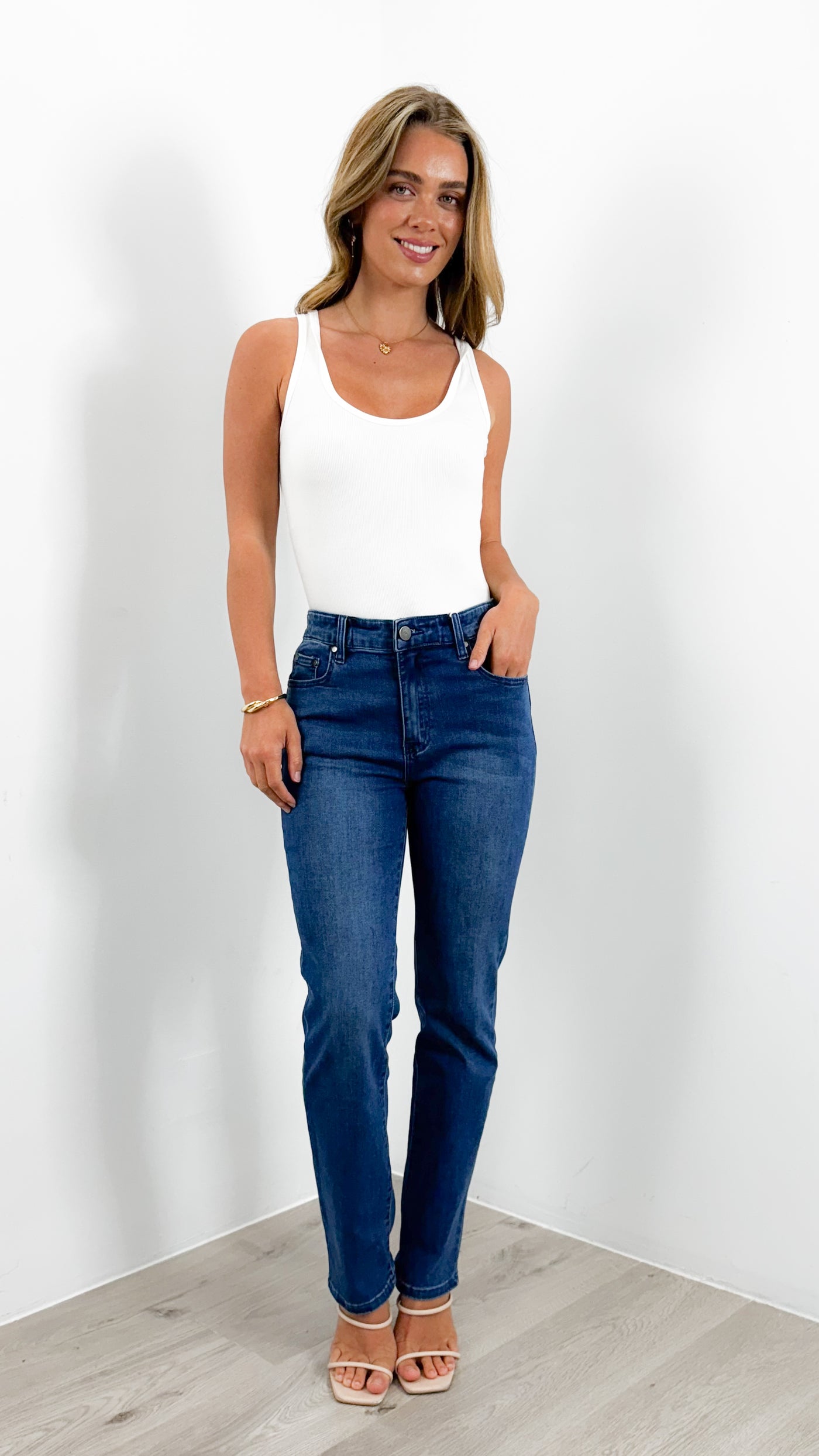 CARLTON STRETCH STRAIGHT LEG JEAN - DARK BLUE WASH