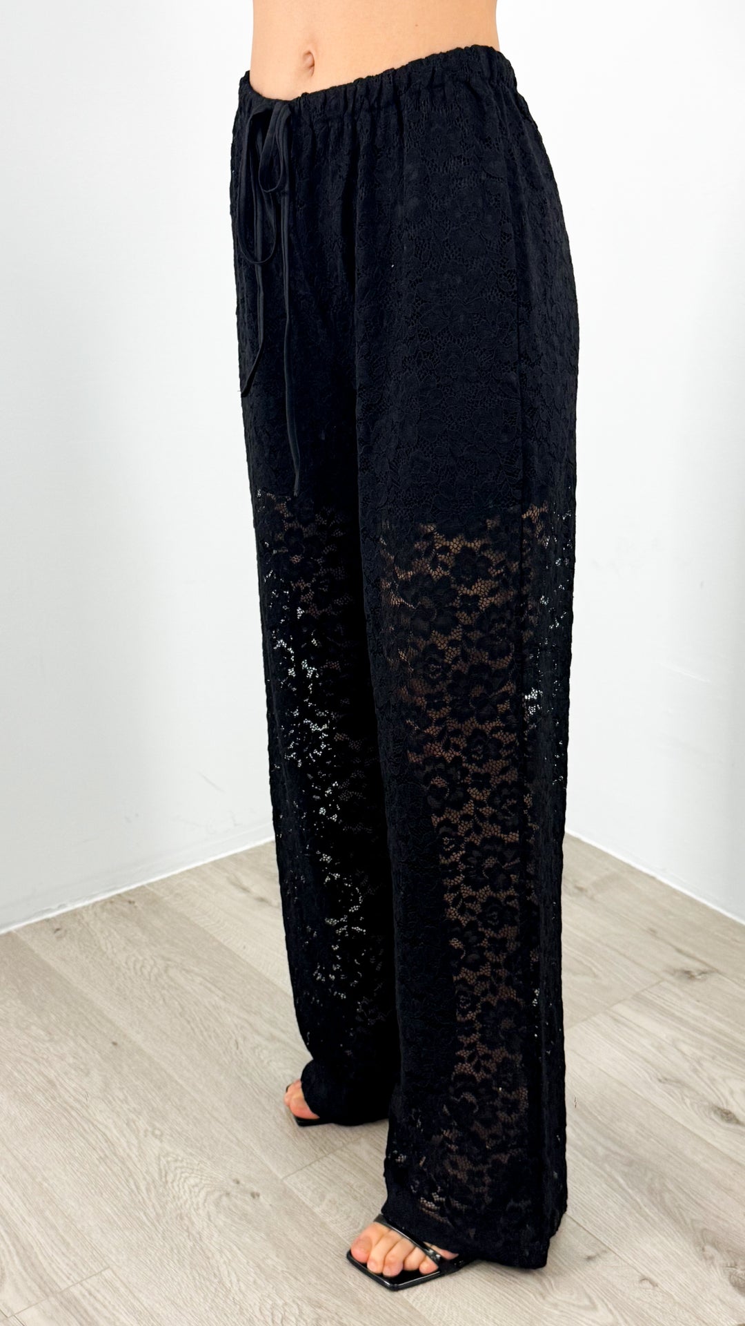 AZURA LACE PANTS - BLACK
