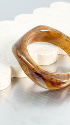 ANGULAR CUFF BANGLE - BROWN