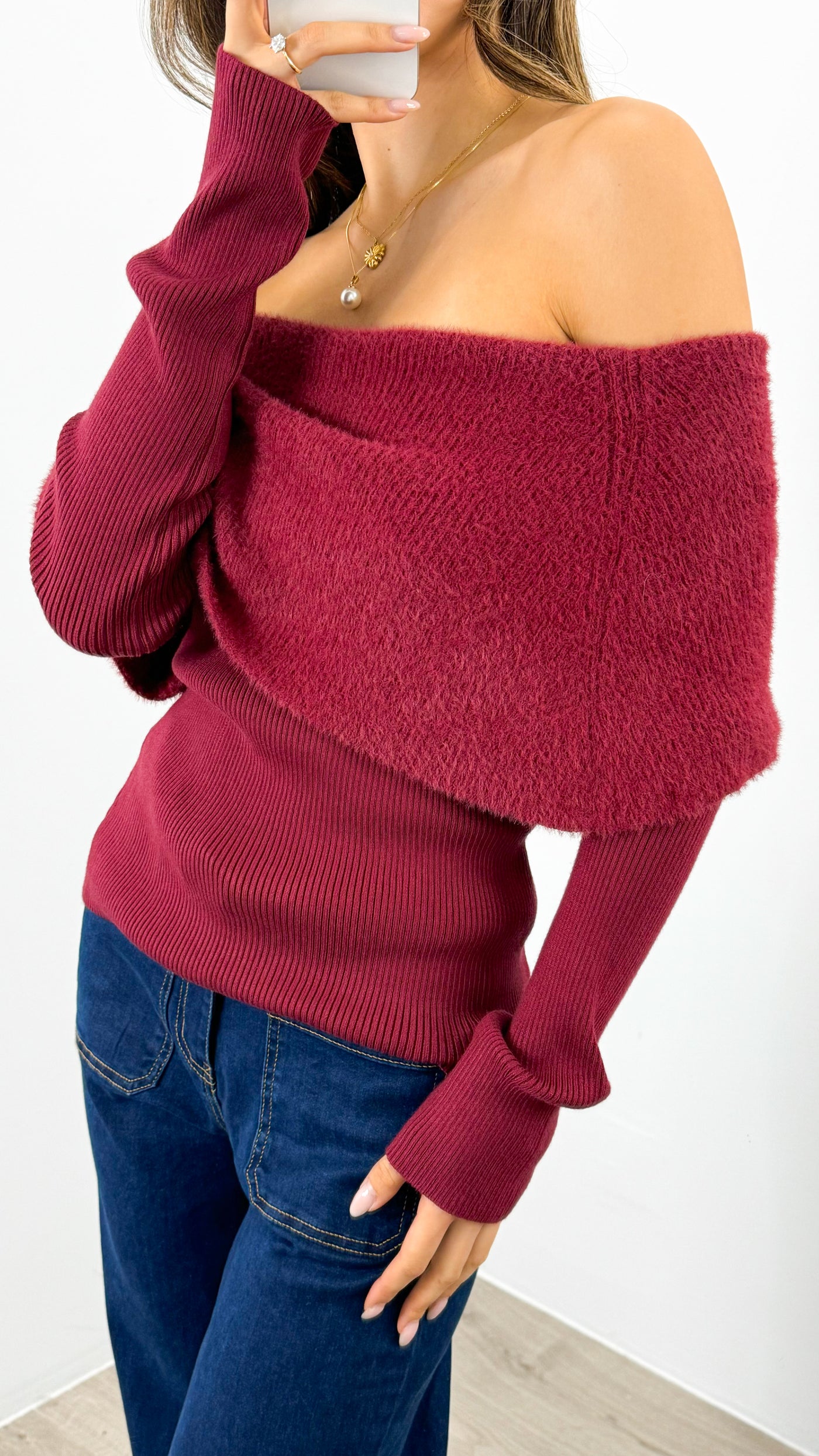 CARLY OFF SHOULDER KNIT TOP - WINE
