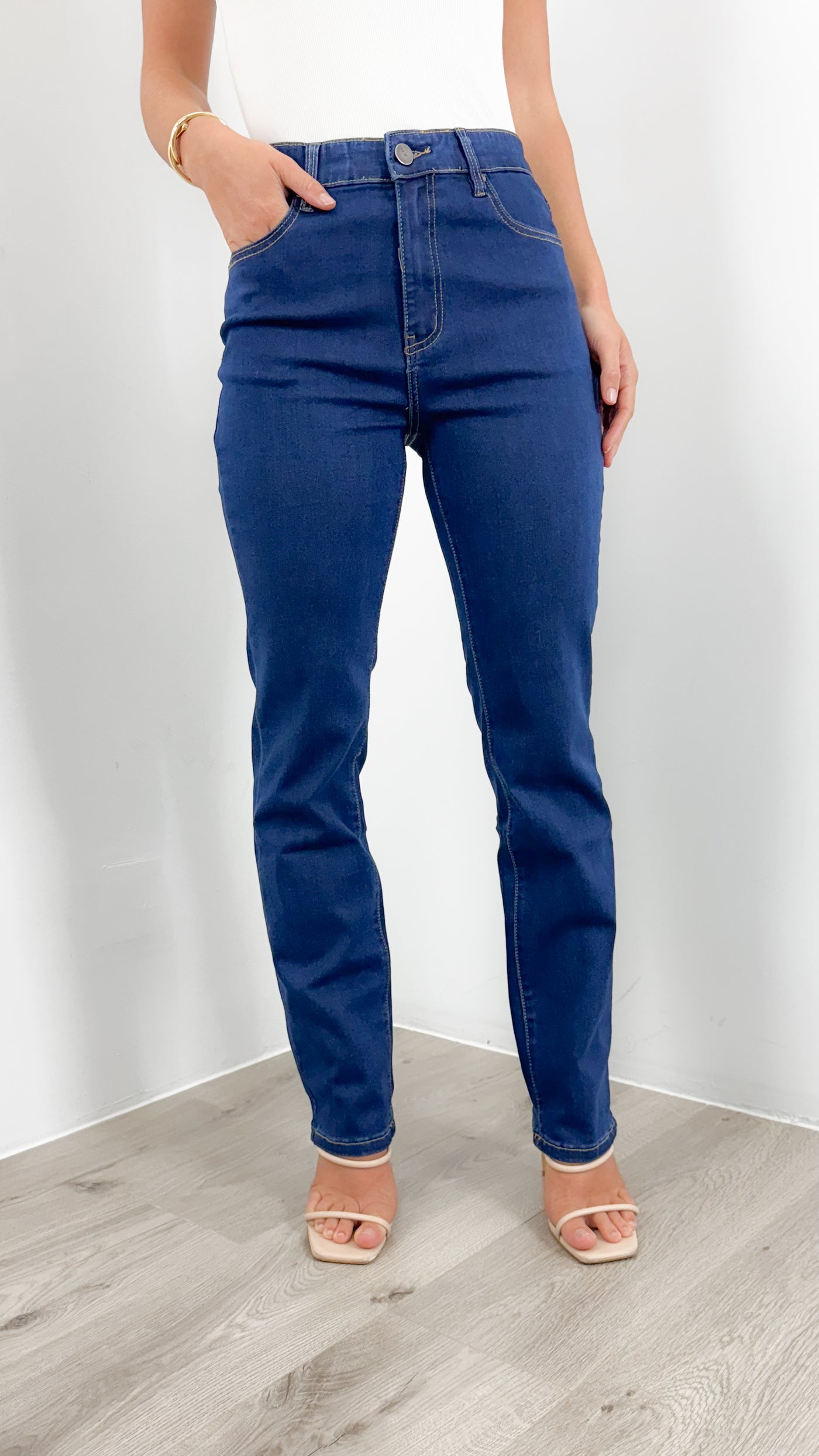 CARLTON STRETCH STRAIGHT LEG JEAN - NAVY
