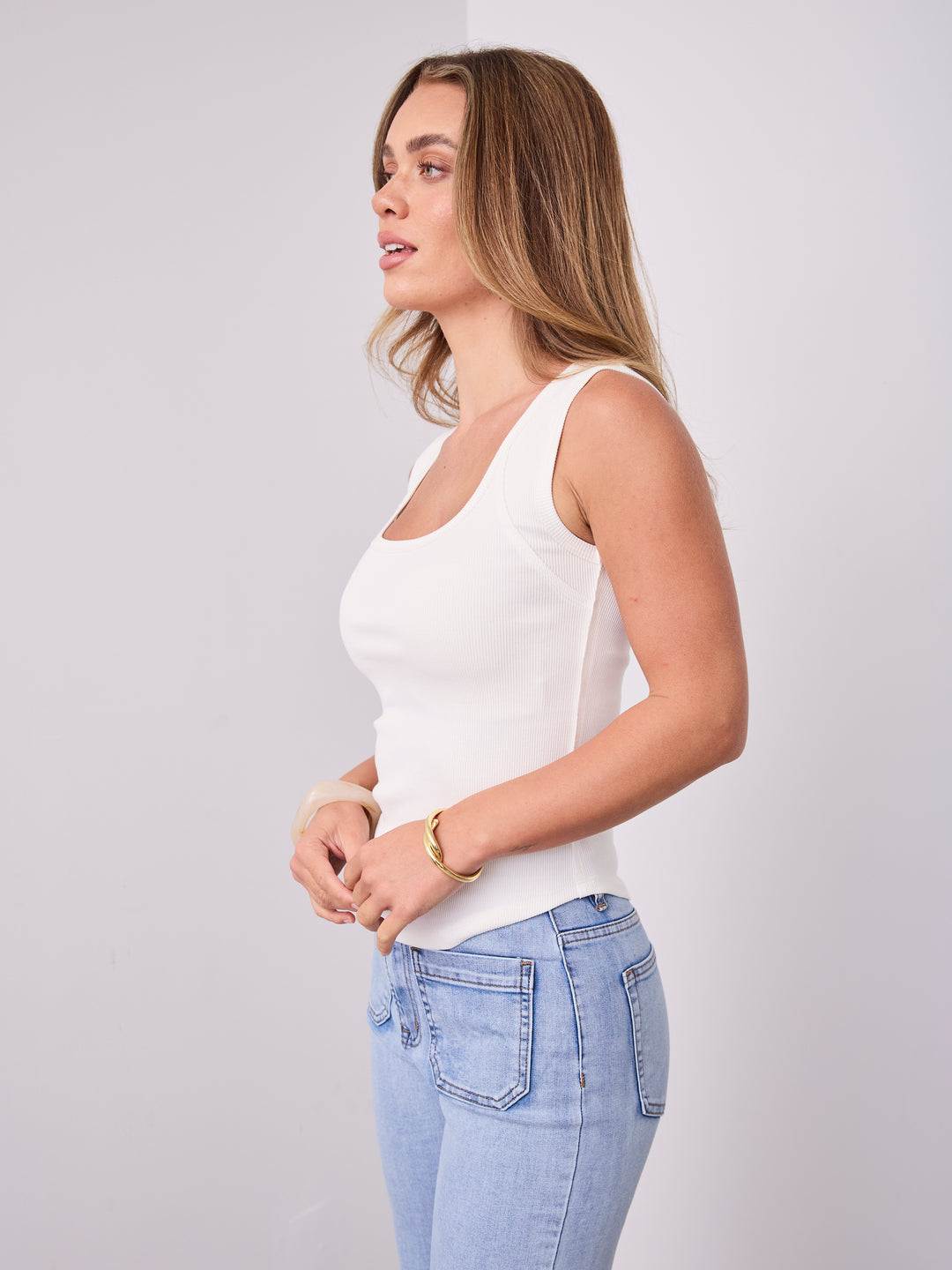 SATURDAY TANK TOP - WHITE