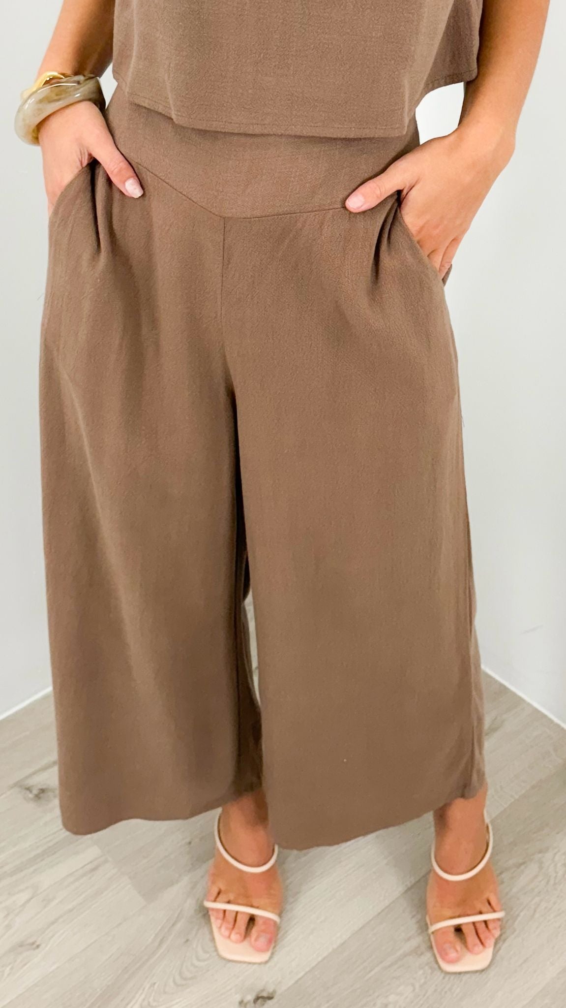 MEMPHIS 7/8 LINEN PANT - CHOCOLATE