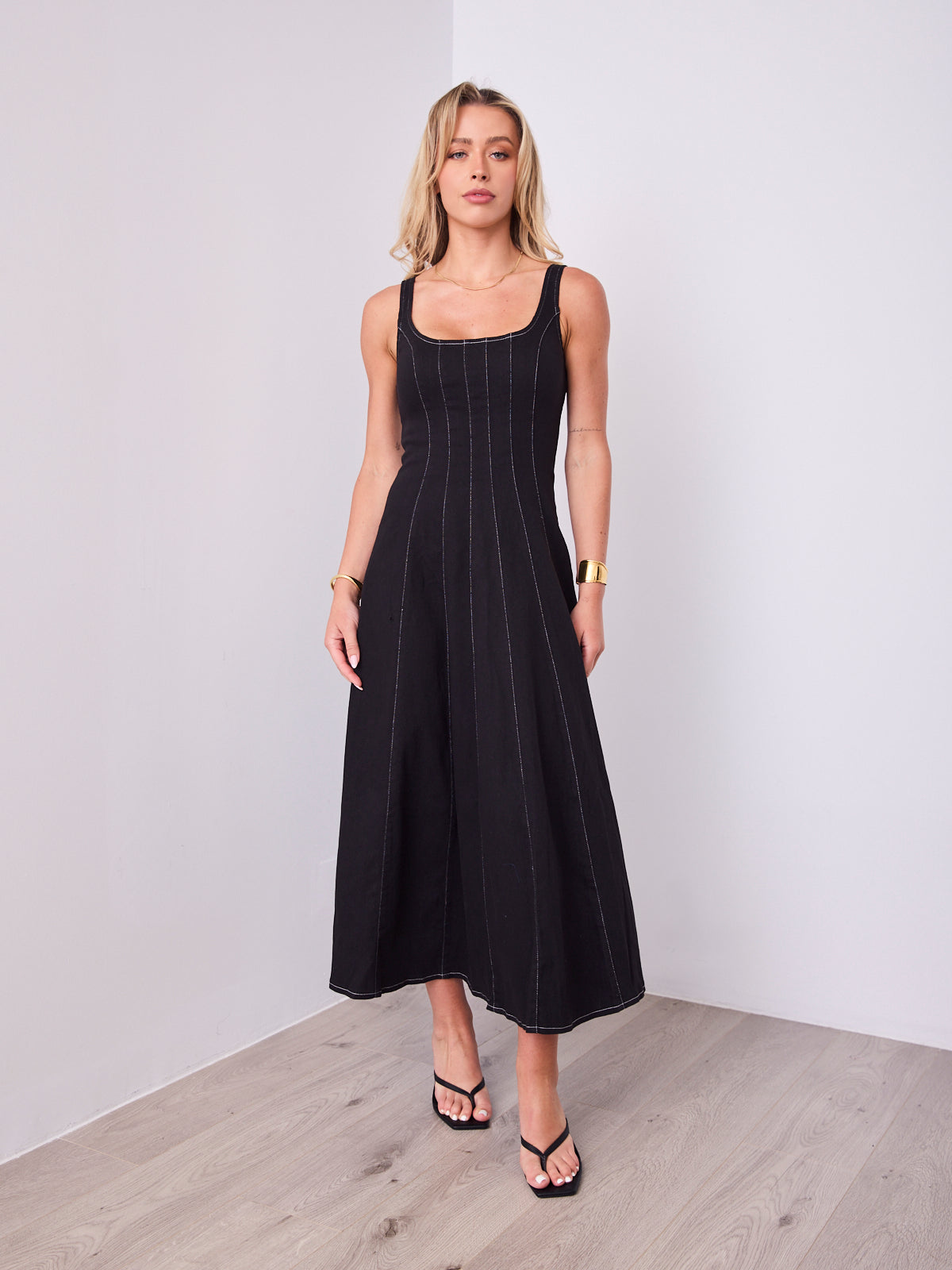 EVE DENIM DRESS - BLACK