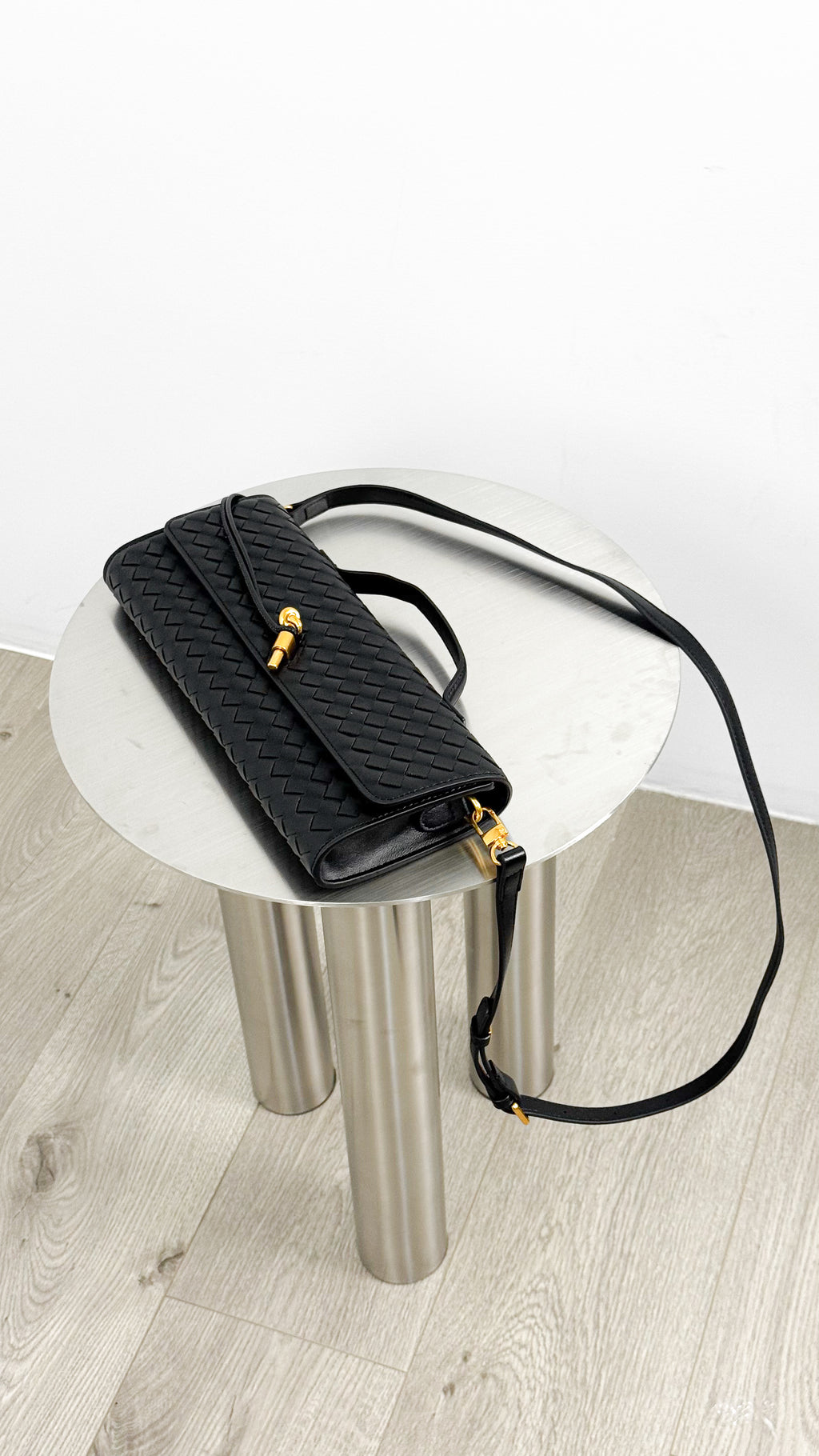 PALOMA CLUTCH - BLACK