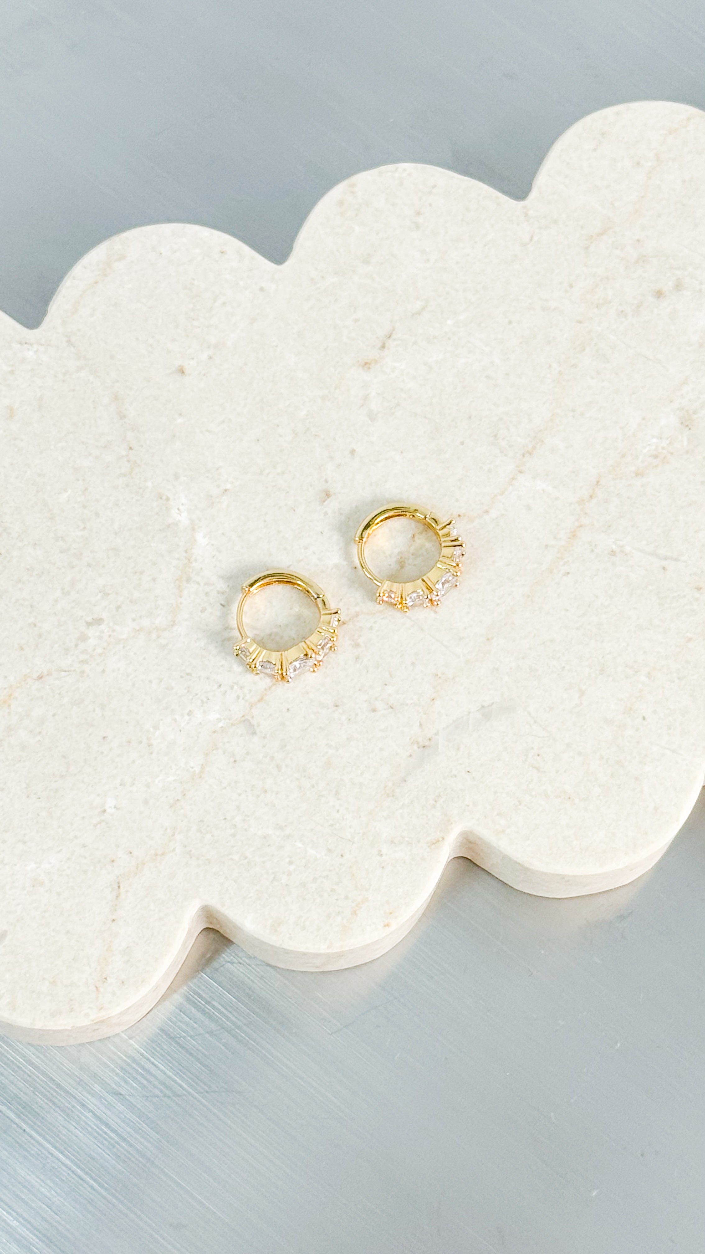 BIRCH CRYSTAL 18K GOLD PLATED HUGGIE EARRINGS - GOLD