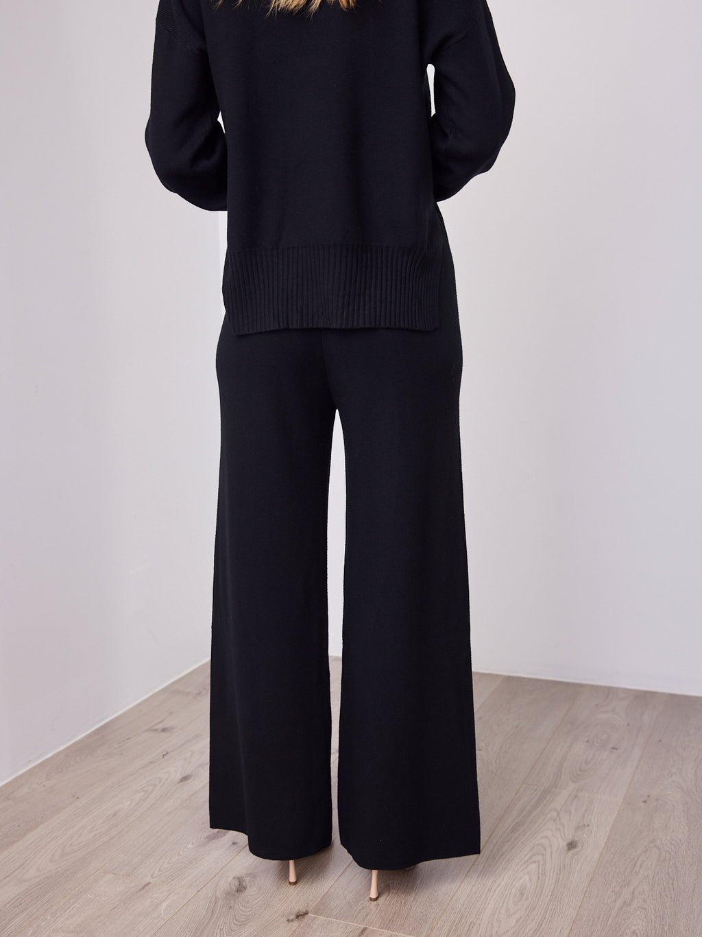 DELTA KNIT PANT - BLACK