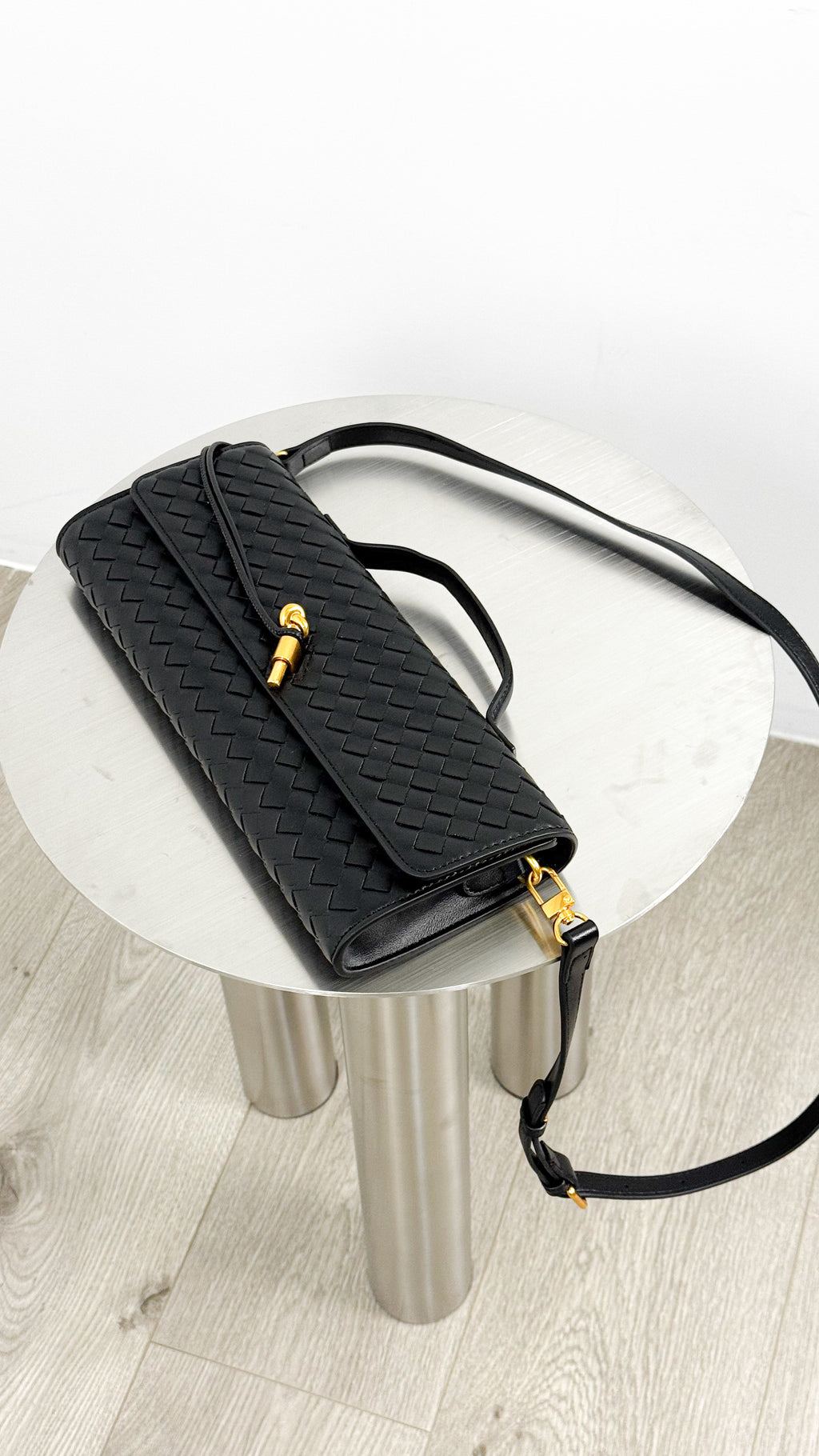PALOMA CLUTCH - BLACK