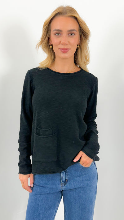 RIVER POCKET KNIT TOP - BLACK