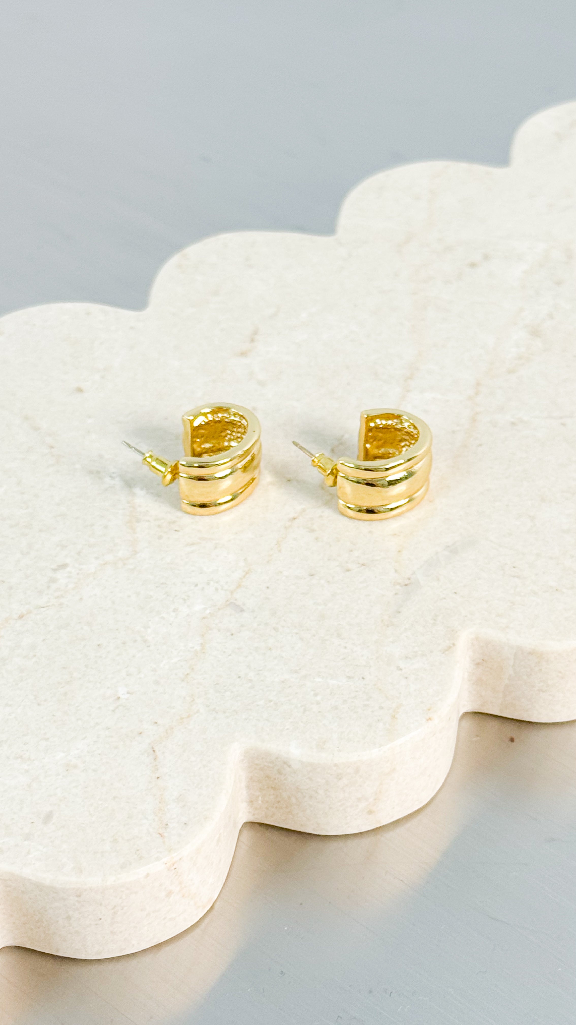 KAIA EVERYDAY 18K GOLD PLATED EARRINGS - GOLD