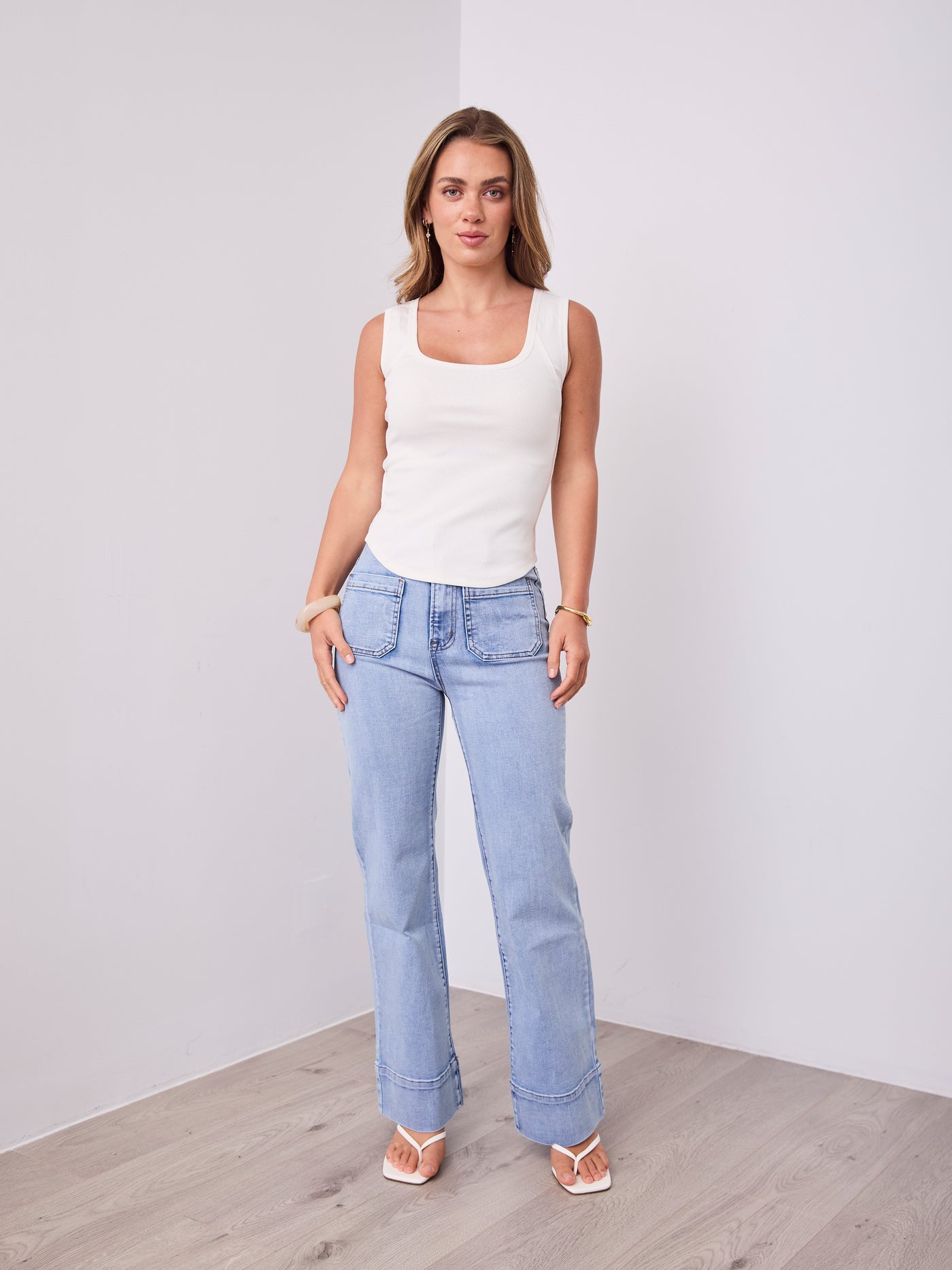 SATURDAY TANK TOP - WHITE