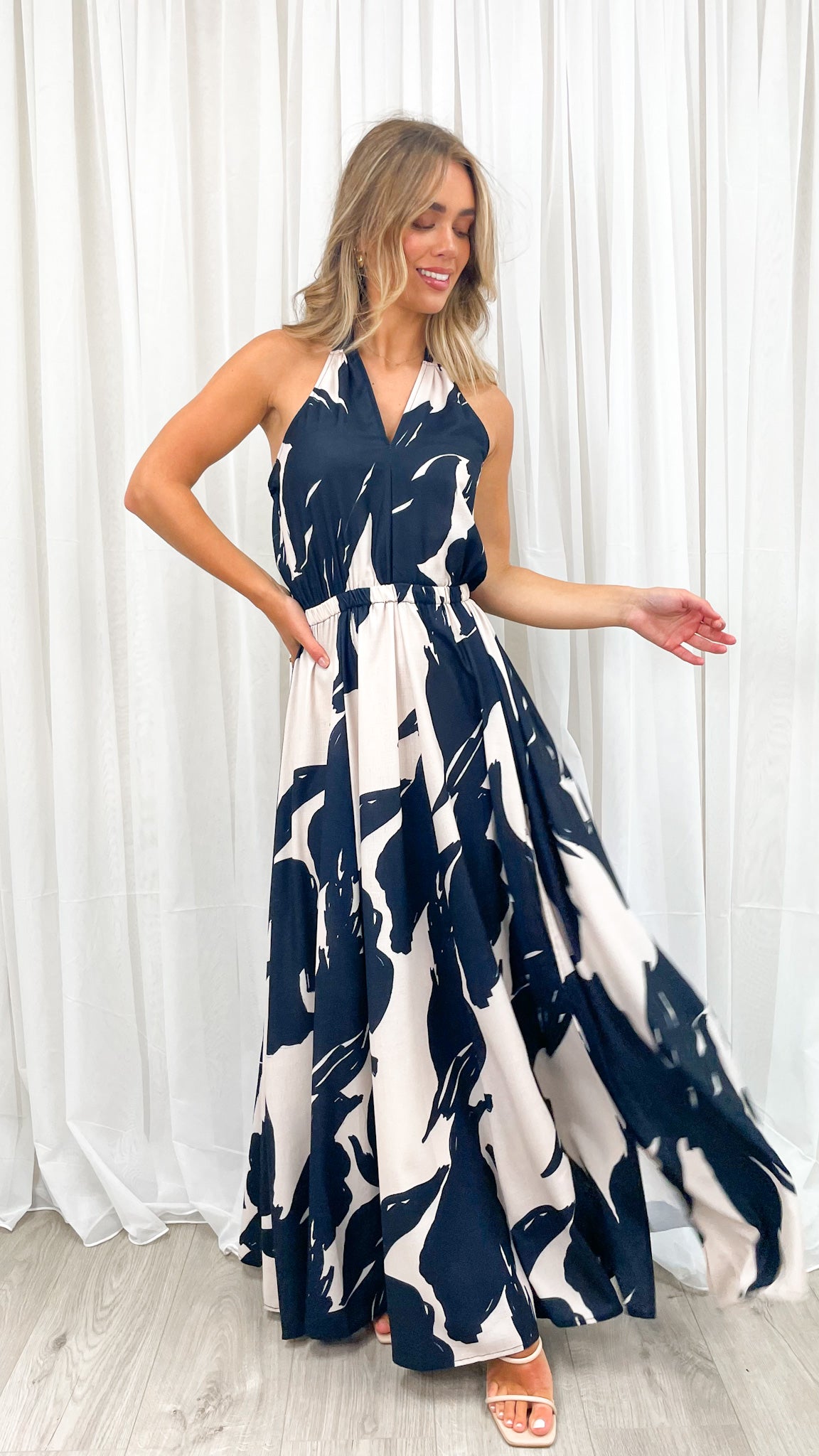 NILAH DRESS - BLACK
