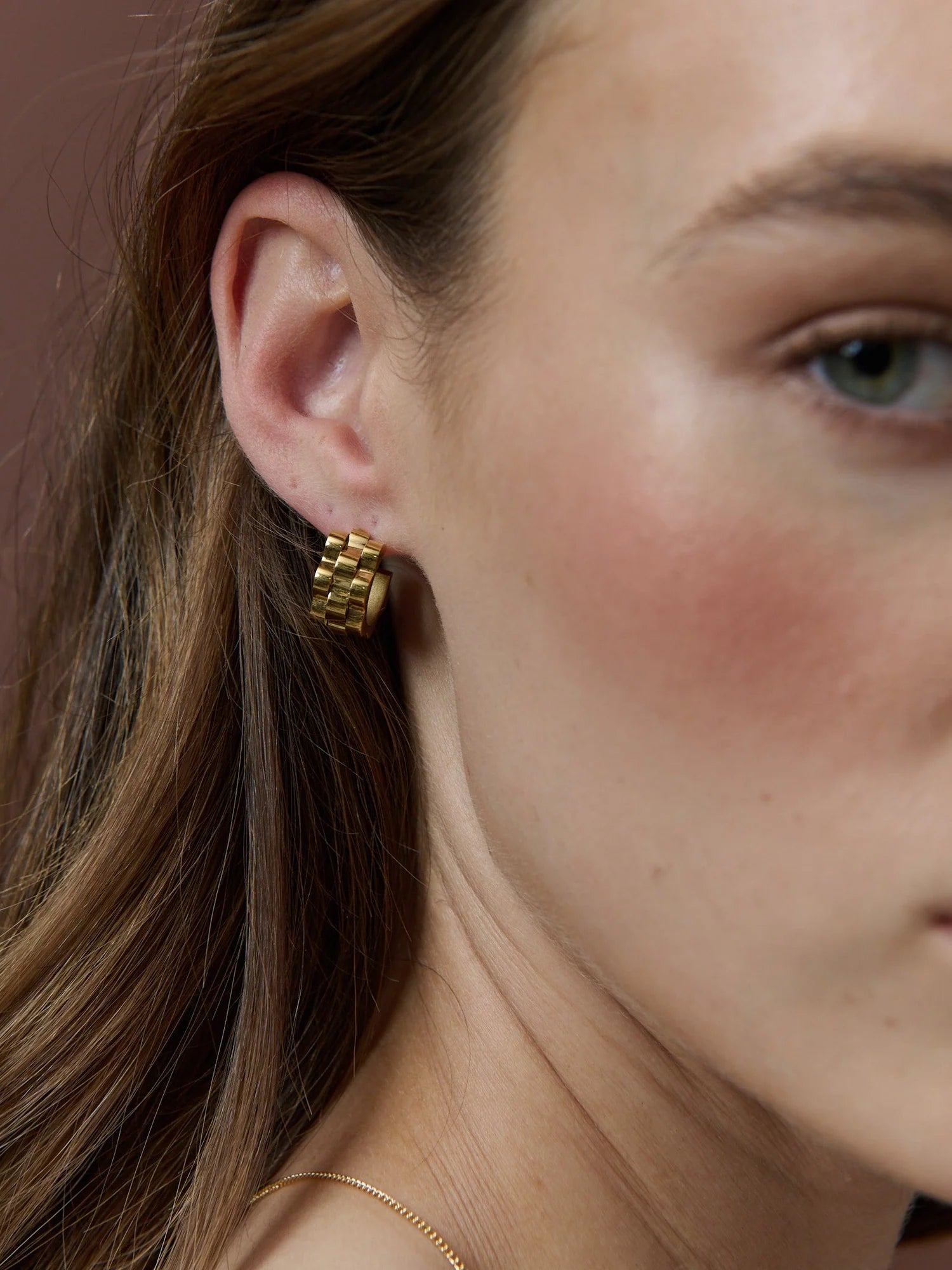 RIPPLE 18K GOLD PLATED EARRINGS - GOLD