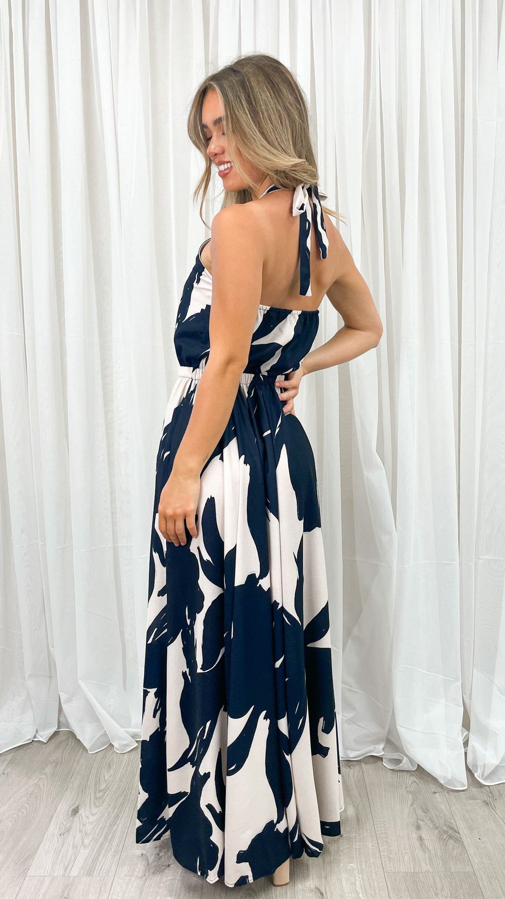 NILAH DRESS - BLACK