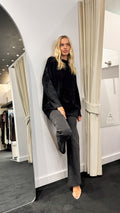 REMY LONG FLUFFY KNIT - BLACK