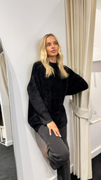 REMY LONG FLUFFY KNIT - BLACK