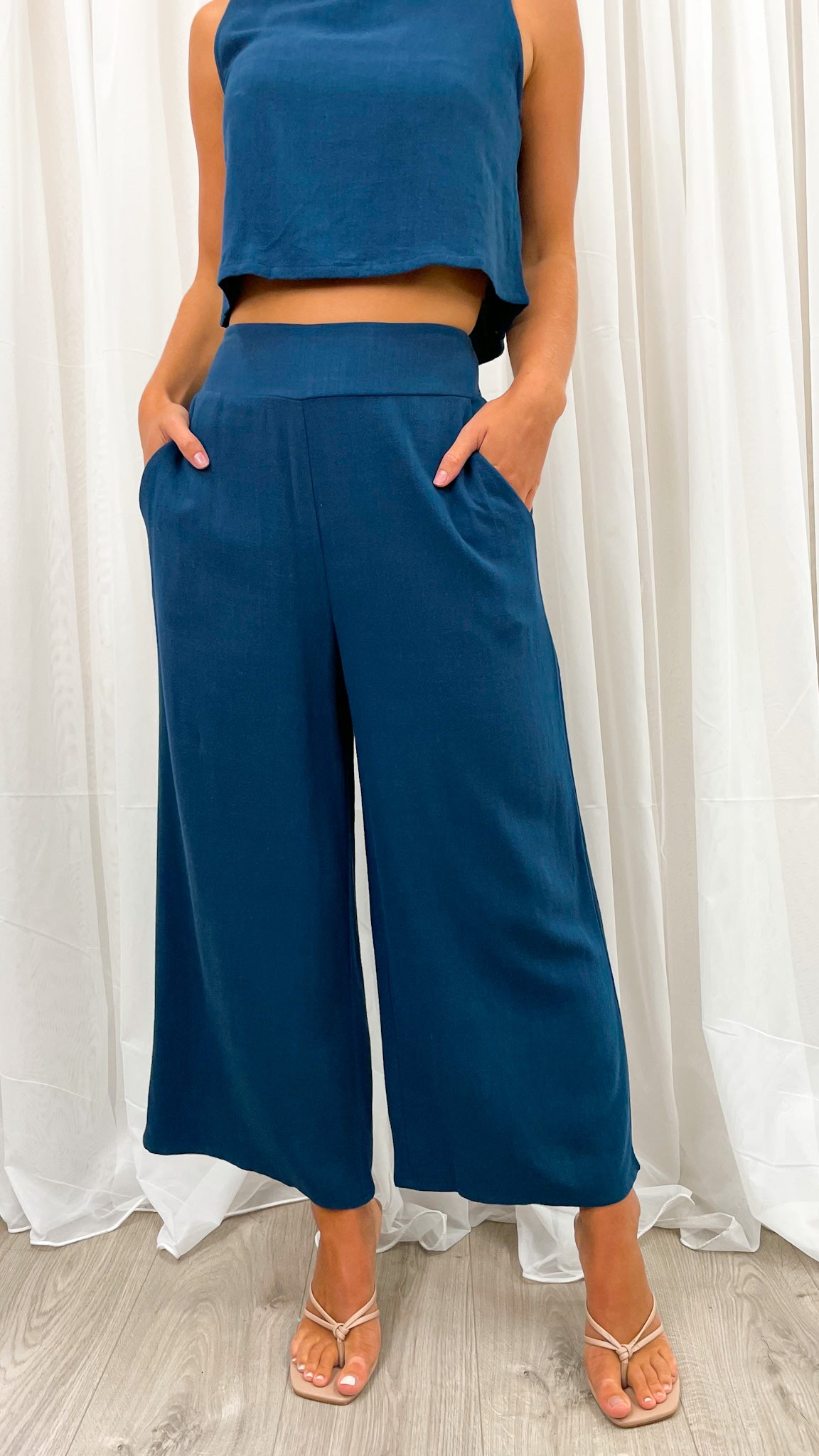 MEMPHIS 7/8 LINEN PANT - NAVY