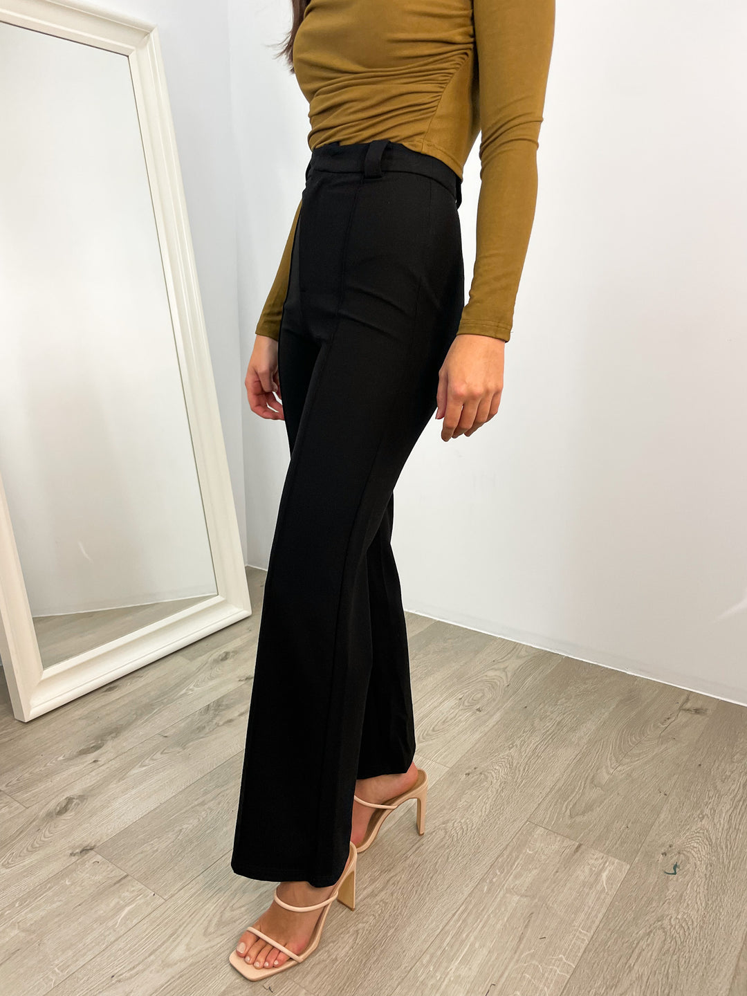 ISABELLA PANT - BLACK