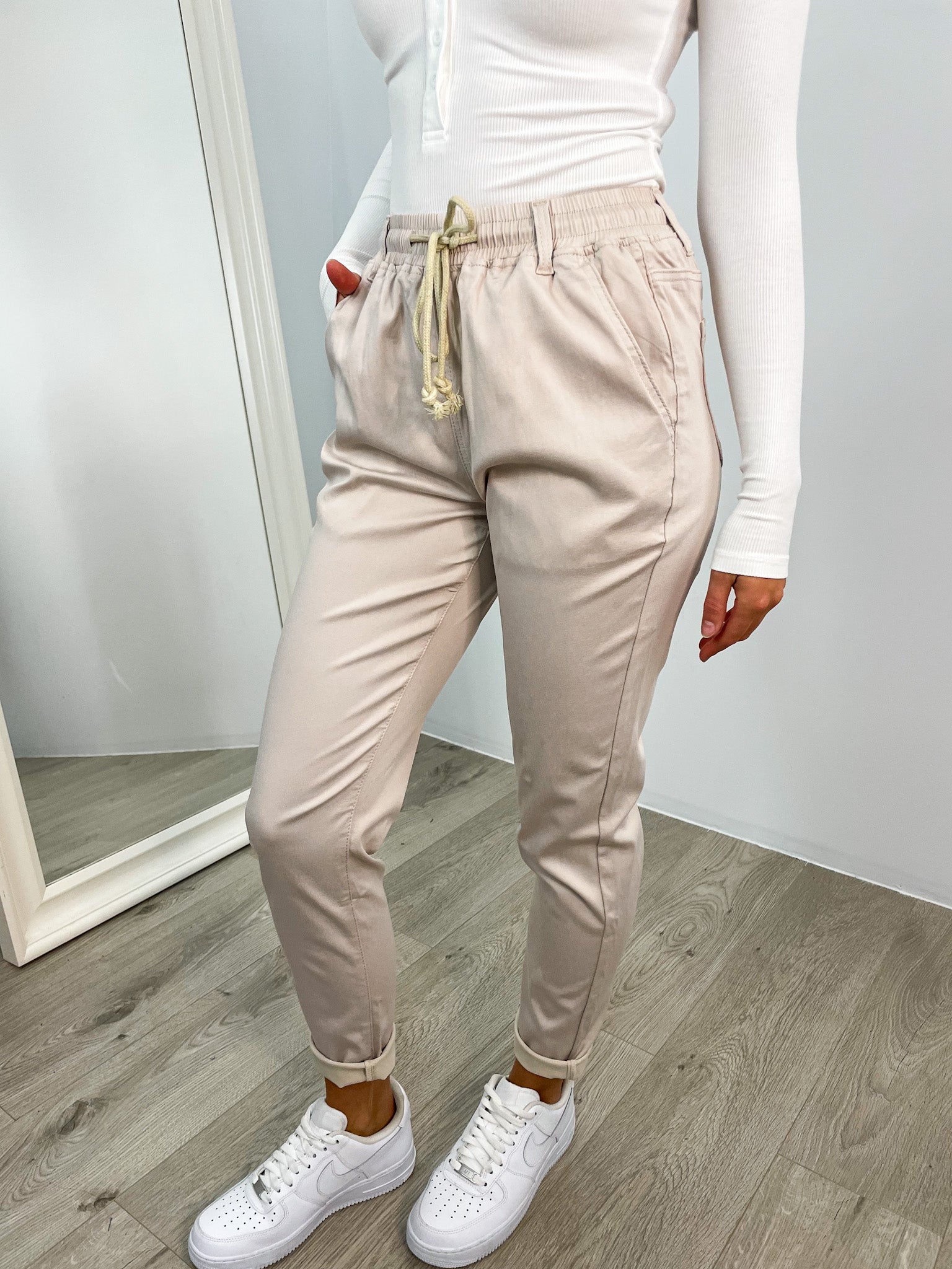 EVAN JOGGER - BEIGE