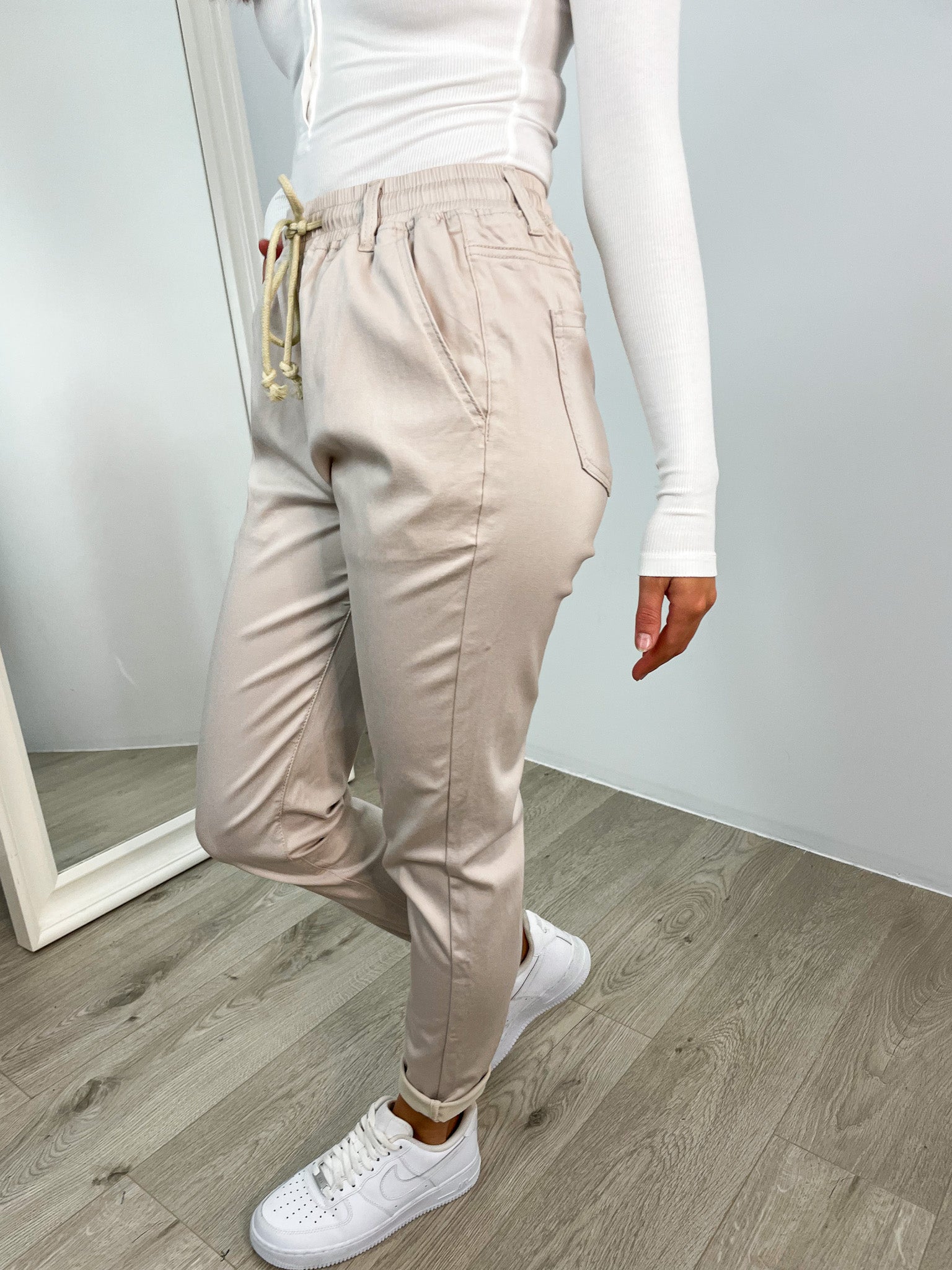 EVAN JOGGER - BEIGE