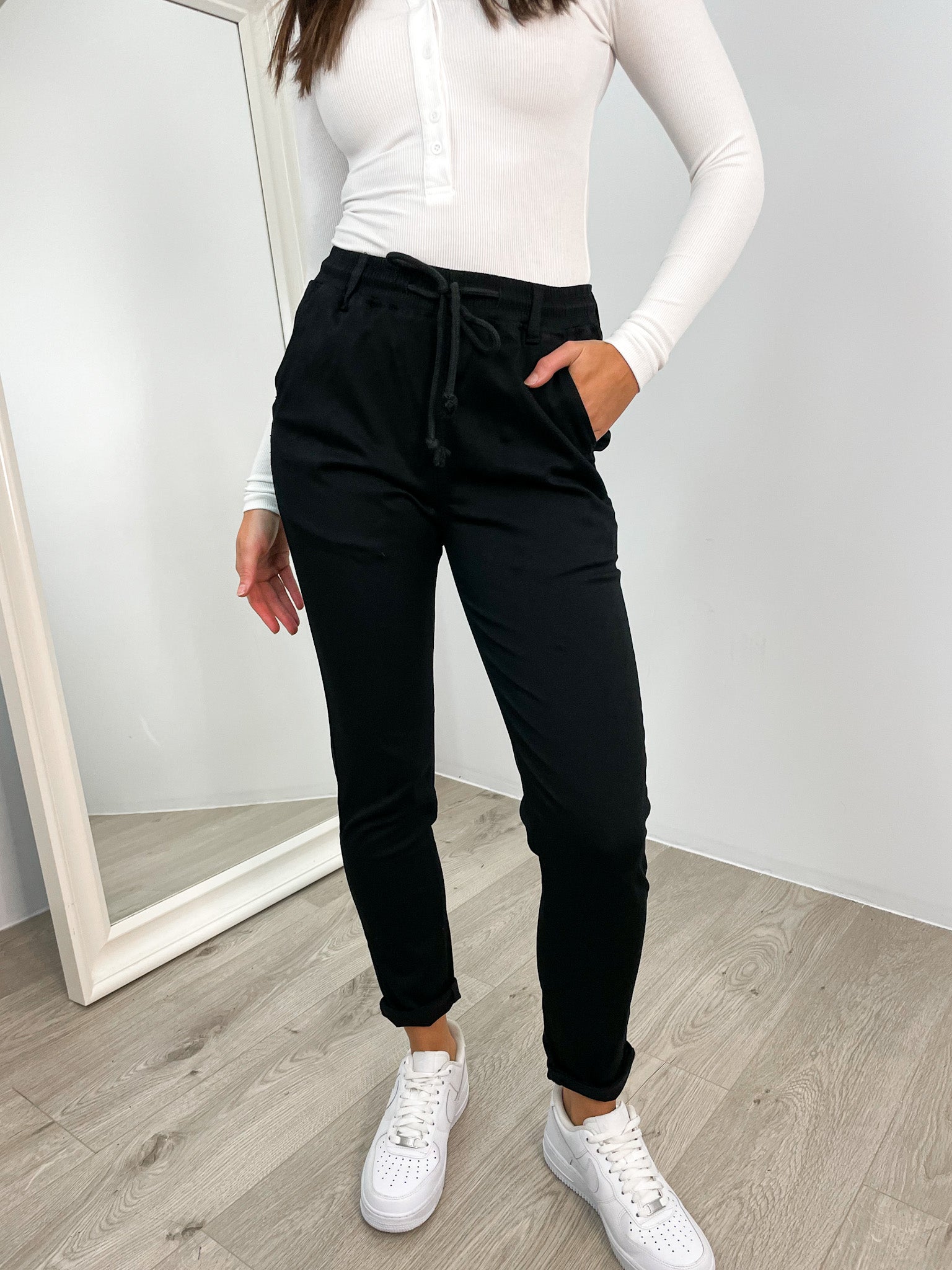 EVAN JOGGER- BLACK