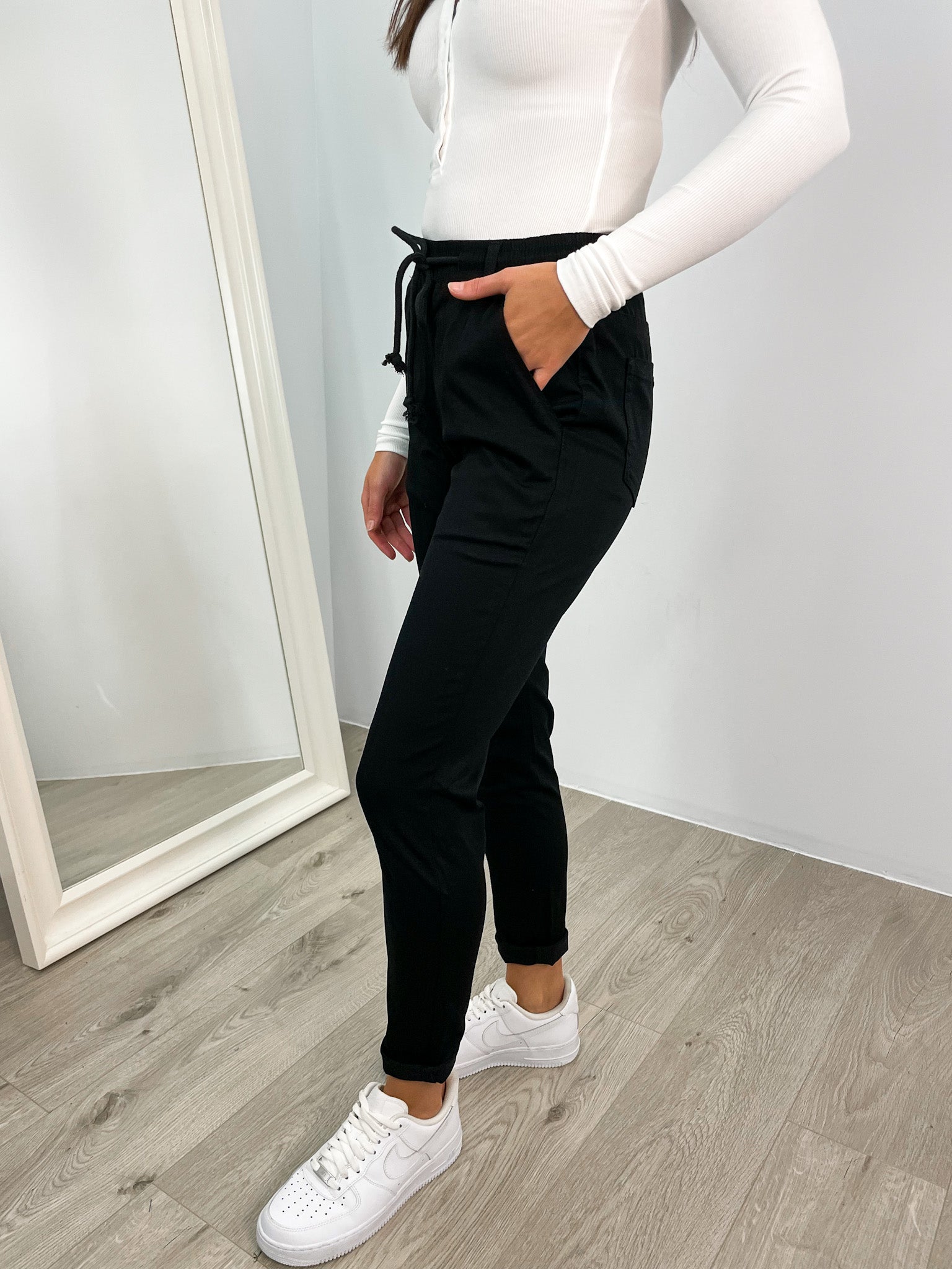 EVAN JOGGER- BLACK
