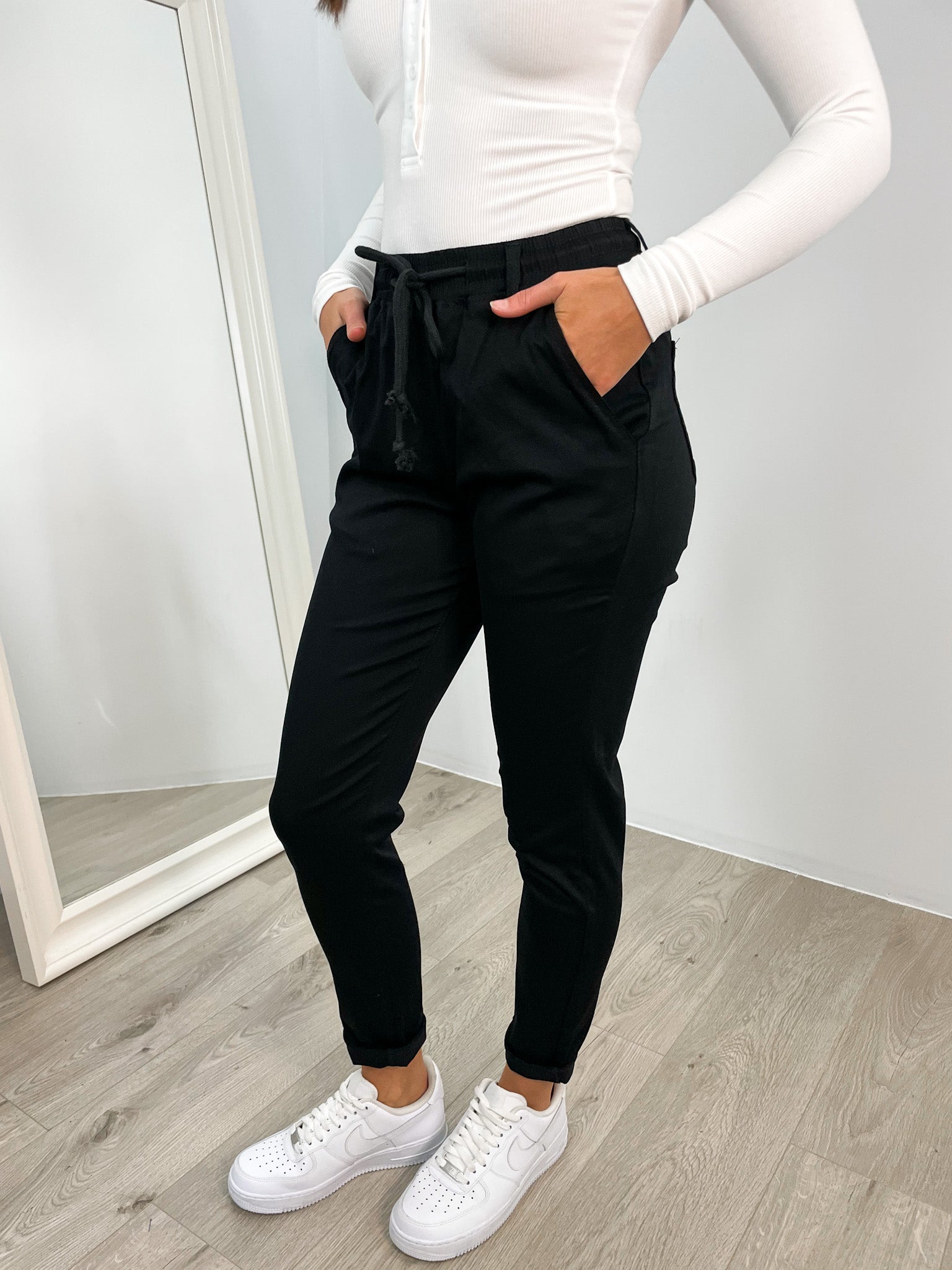 EVAN JOGGER- BLACK