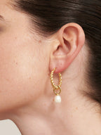 TWIST PEARL 18K GOLD DROP EARRINGS - GOLD