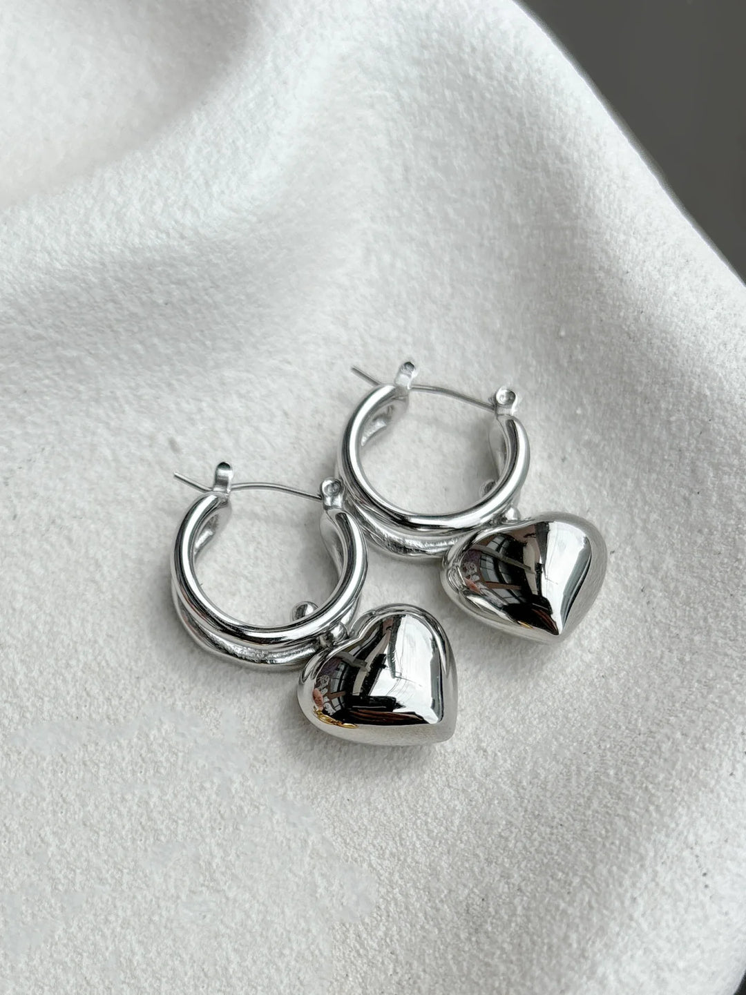 ROME WHITE GOLD PLATED HEART EARRINGS - WHITE GOLD