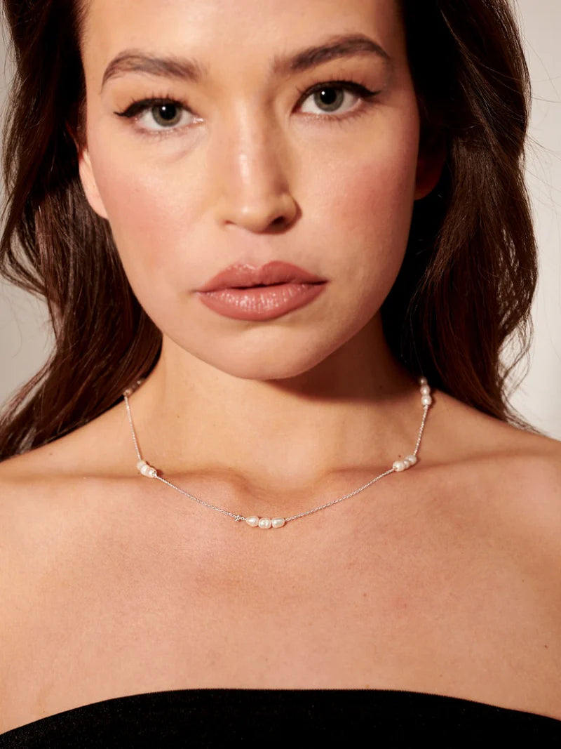 TRIO PEARL SILVER PLATED NECKLACE - SILVER