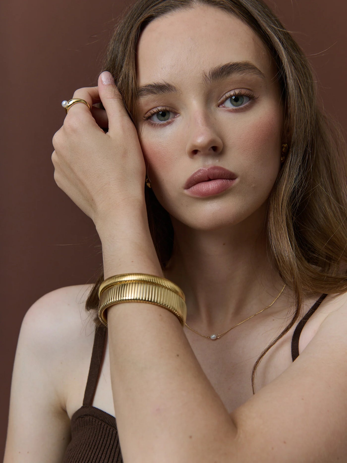 BOLD SNAKE MAGNETIC BANGLE - GOLD
