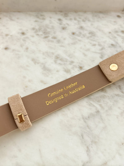 HALLEY SUEDE BUCKLE BELT - STONE