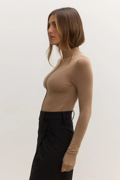 'BAYSE' ANISA TURTLE NECK - WALNUT