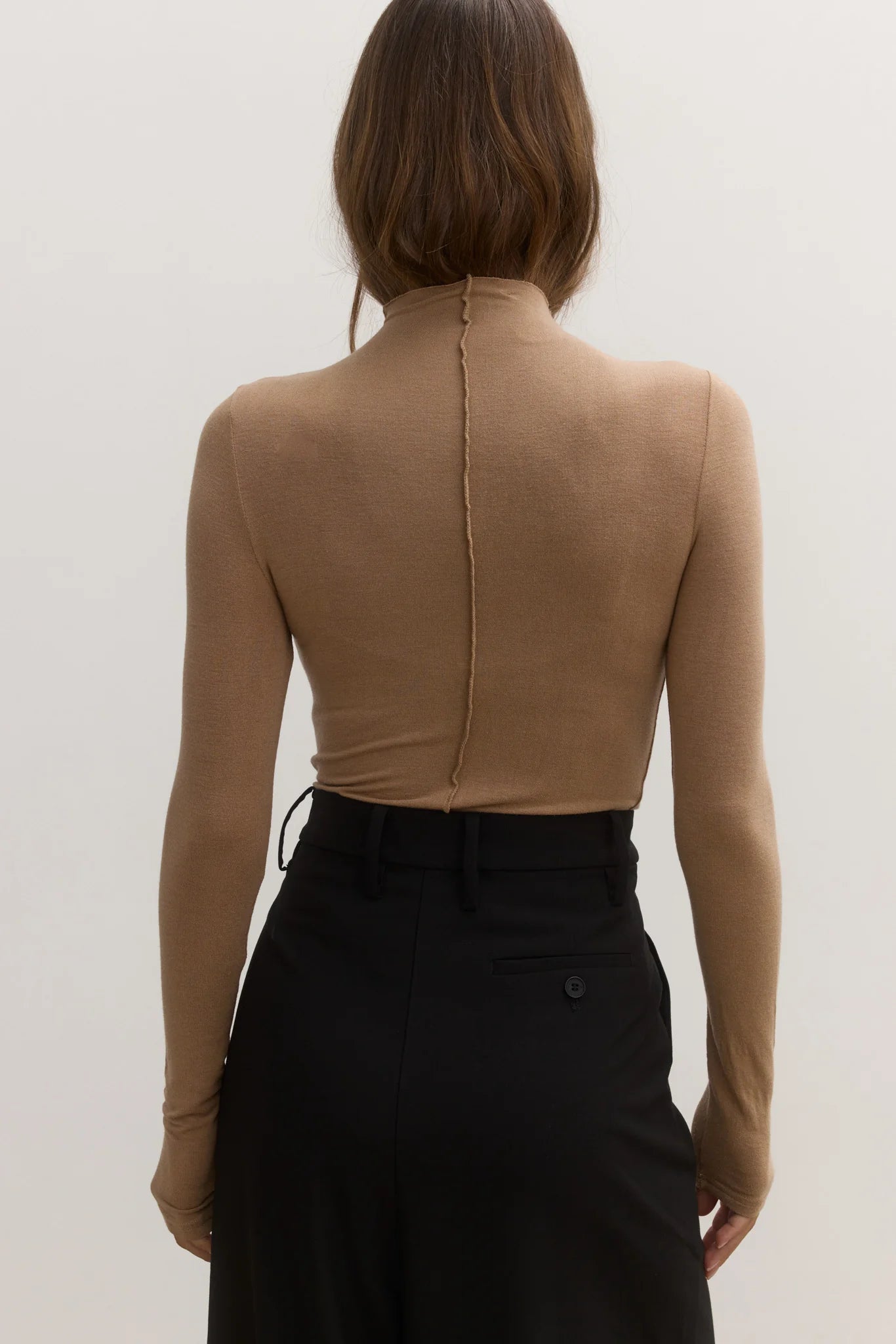 'BAYSE' ANISA TURTLE NECK - WALNUT