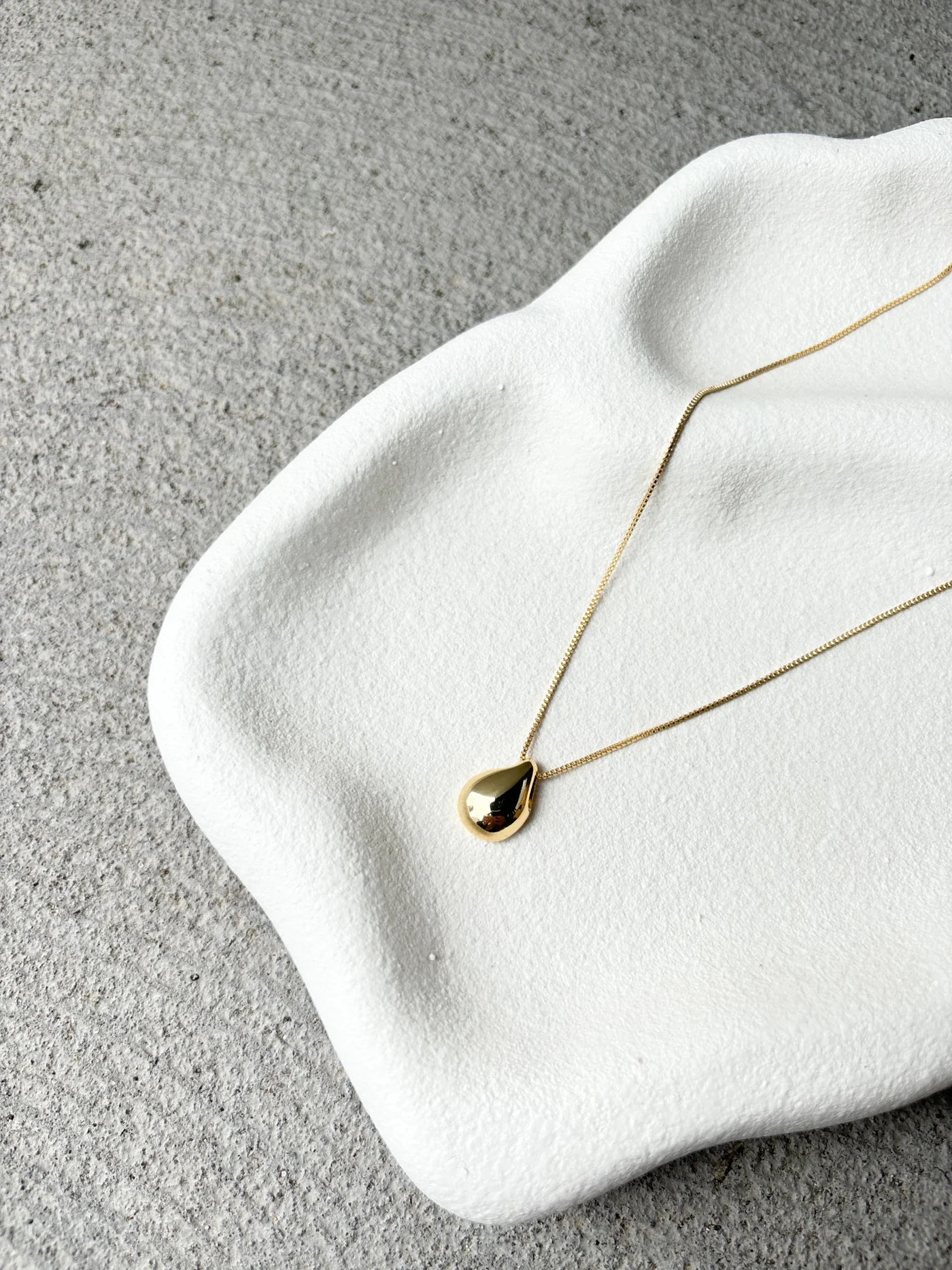 MINI DROPLET GOLD PLATED NECKLACE - GOLD