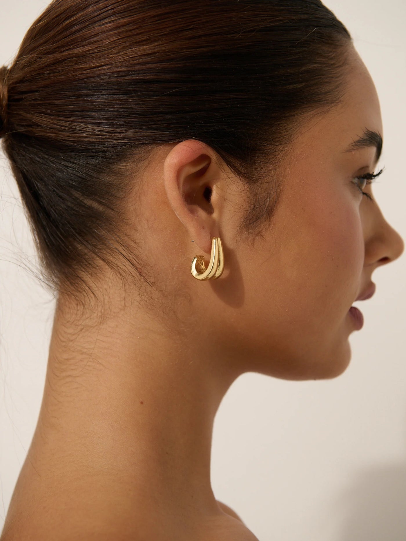 INA 18K GOLD PLATED EARRINGS - GOLD