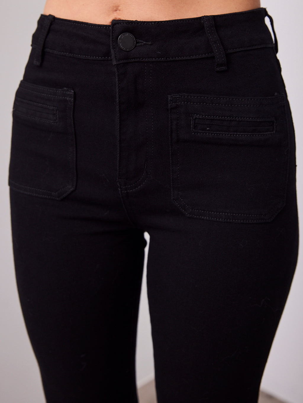 JACKSON STRAIGHT LEG JEAN - BLACK