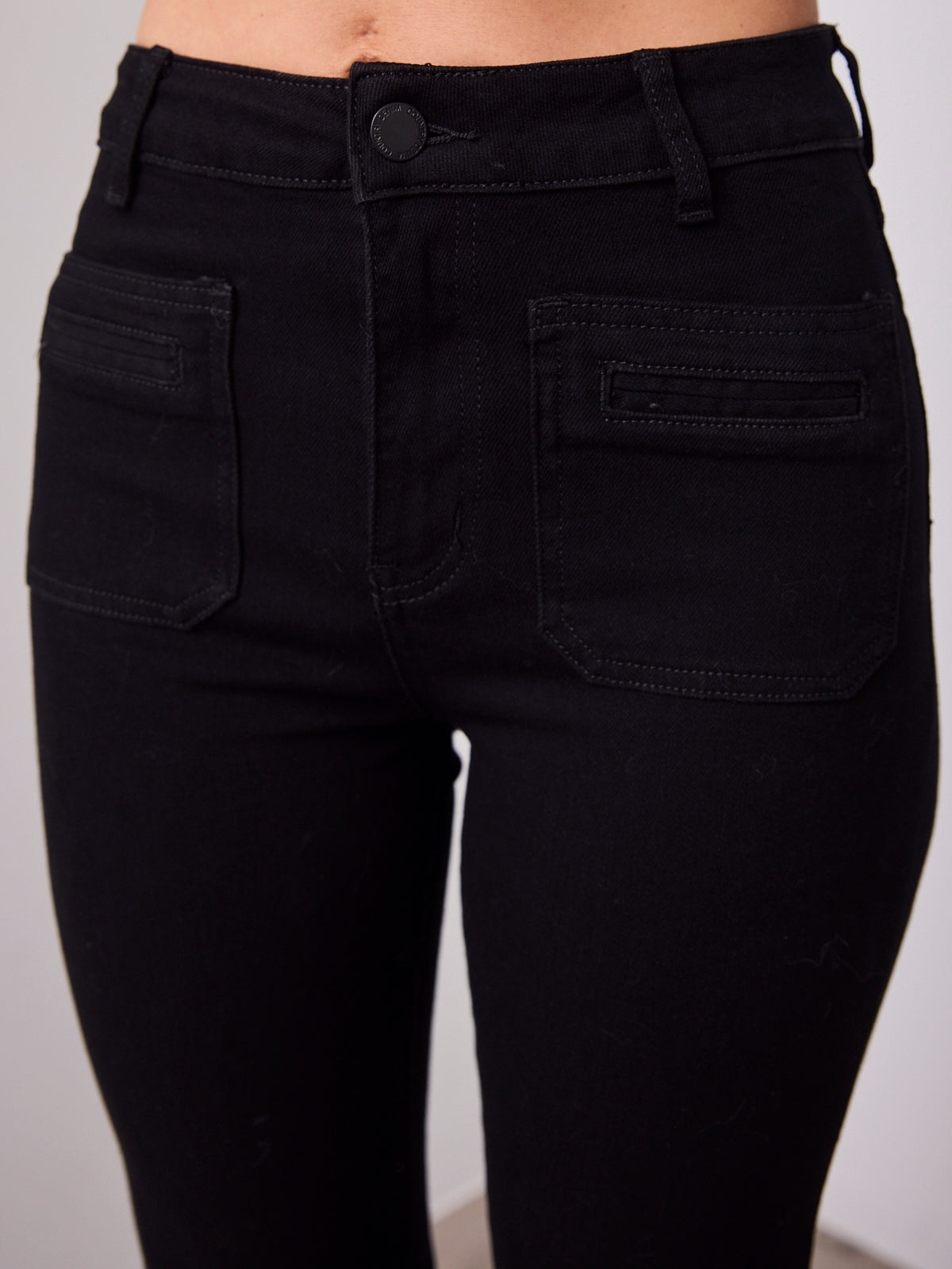 JACKSON STRAIGHT LEG JEAN - BLACK