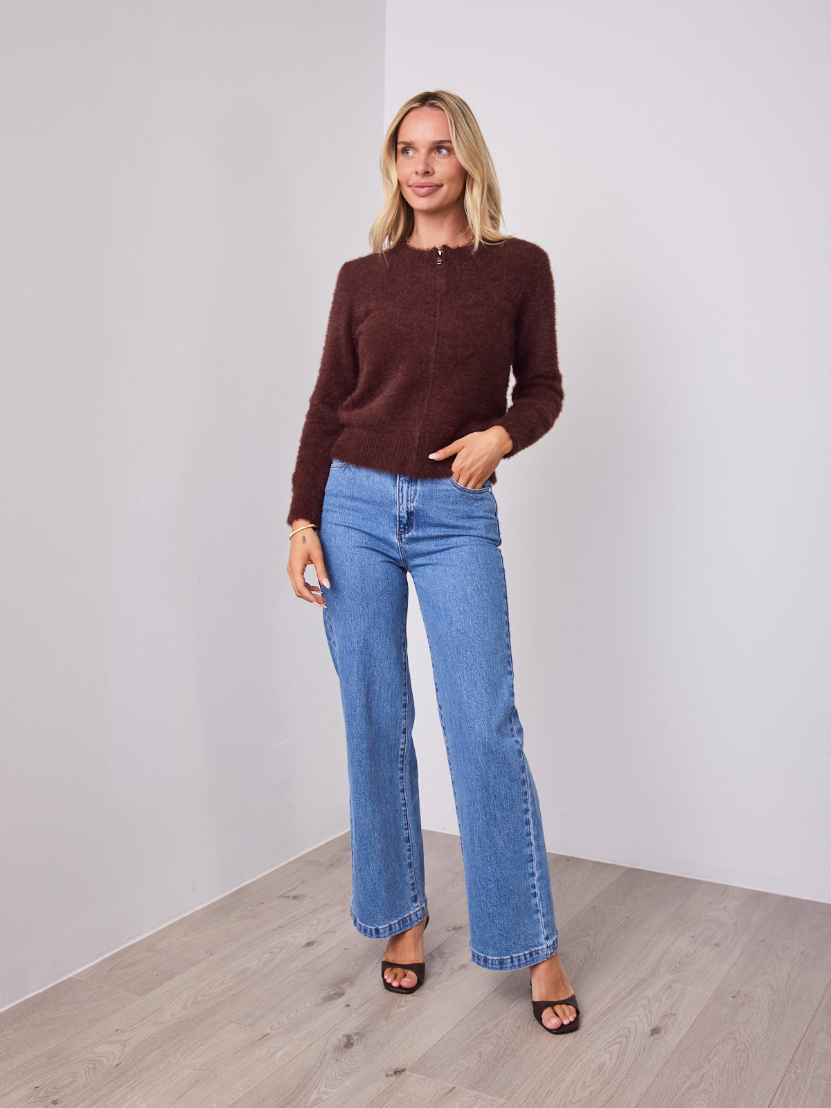 DOMINIQUE ZIP FLUFFY KNIT - CHOCOLATE