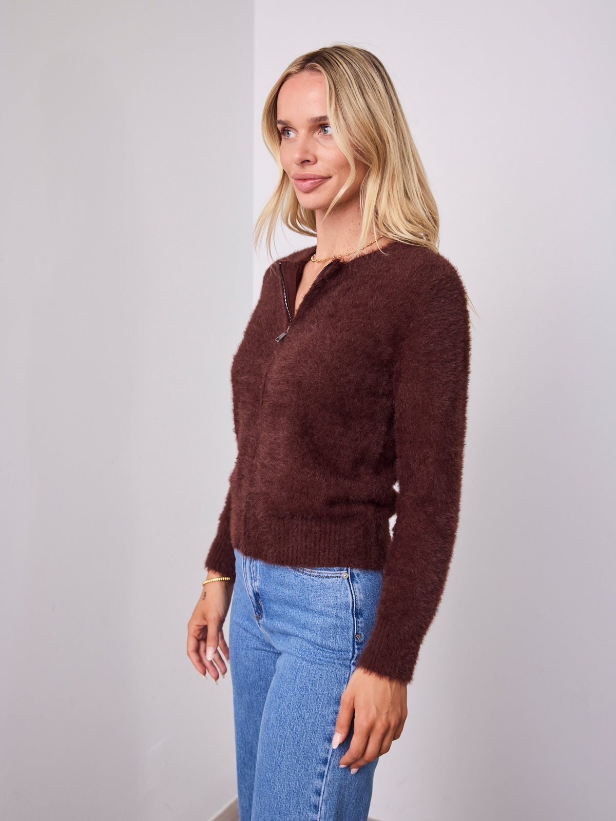 DOMINIQUE ZIP FLUFFY KNIT - CHOCOLATE