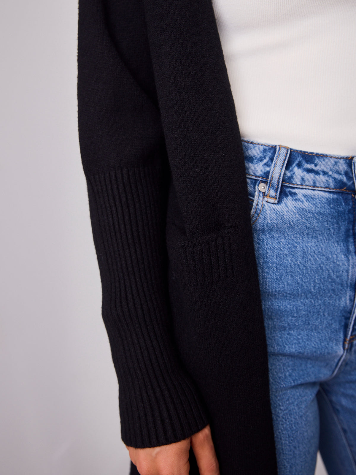 MAXWELL CARDI - BLACK