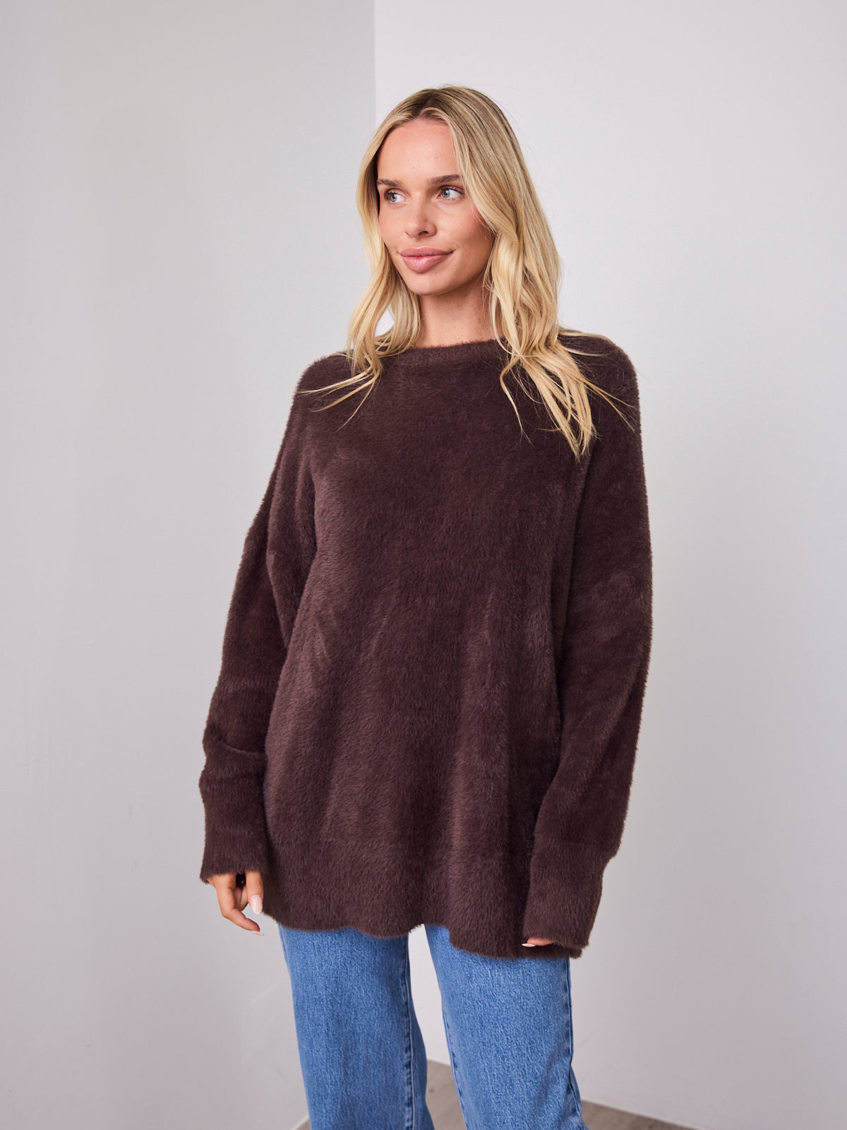 REMY LONG FLUFFY KNIT - CHOCOLATE