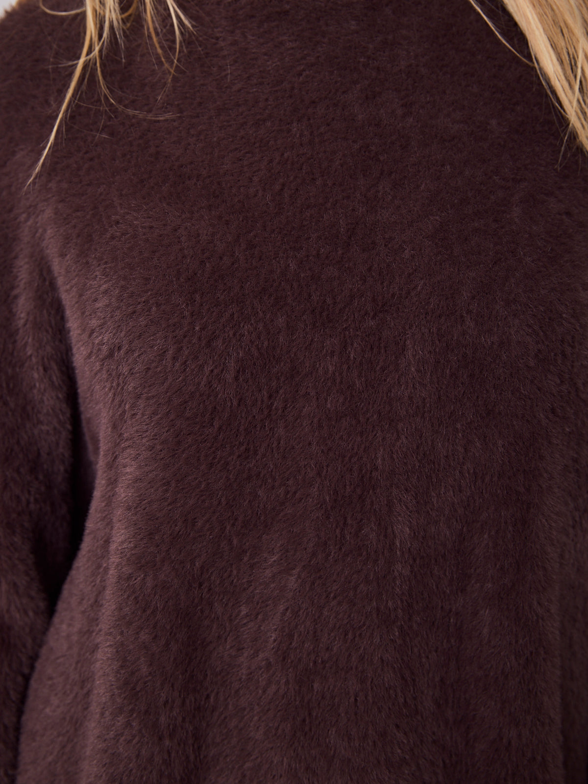 REMY LONG FLUFFY KNIT - CHOCOLATE