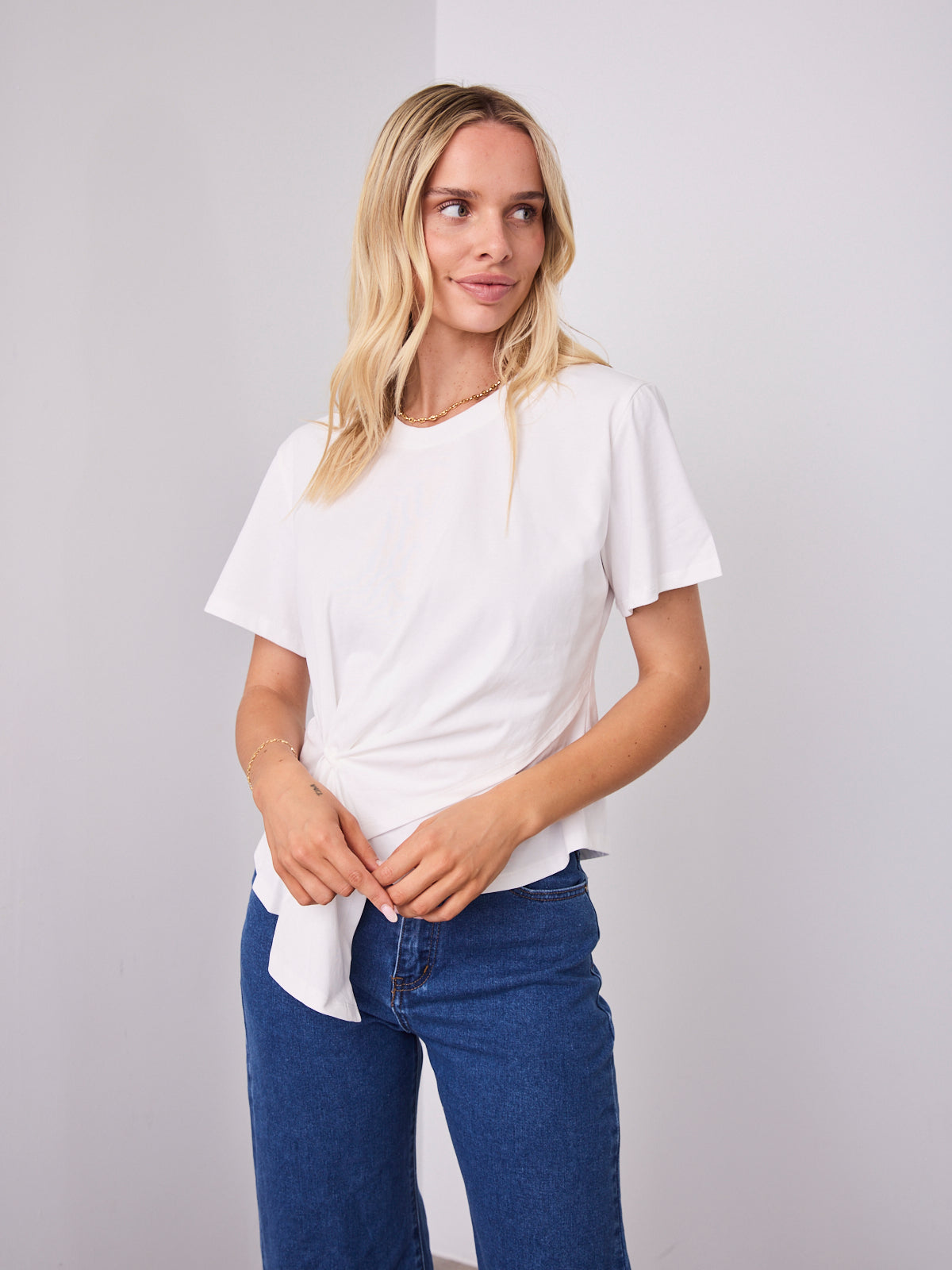 VALENTINA TEE - WHITE